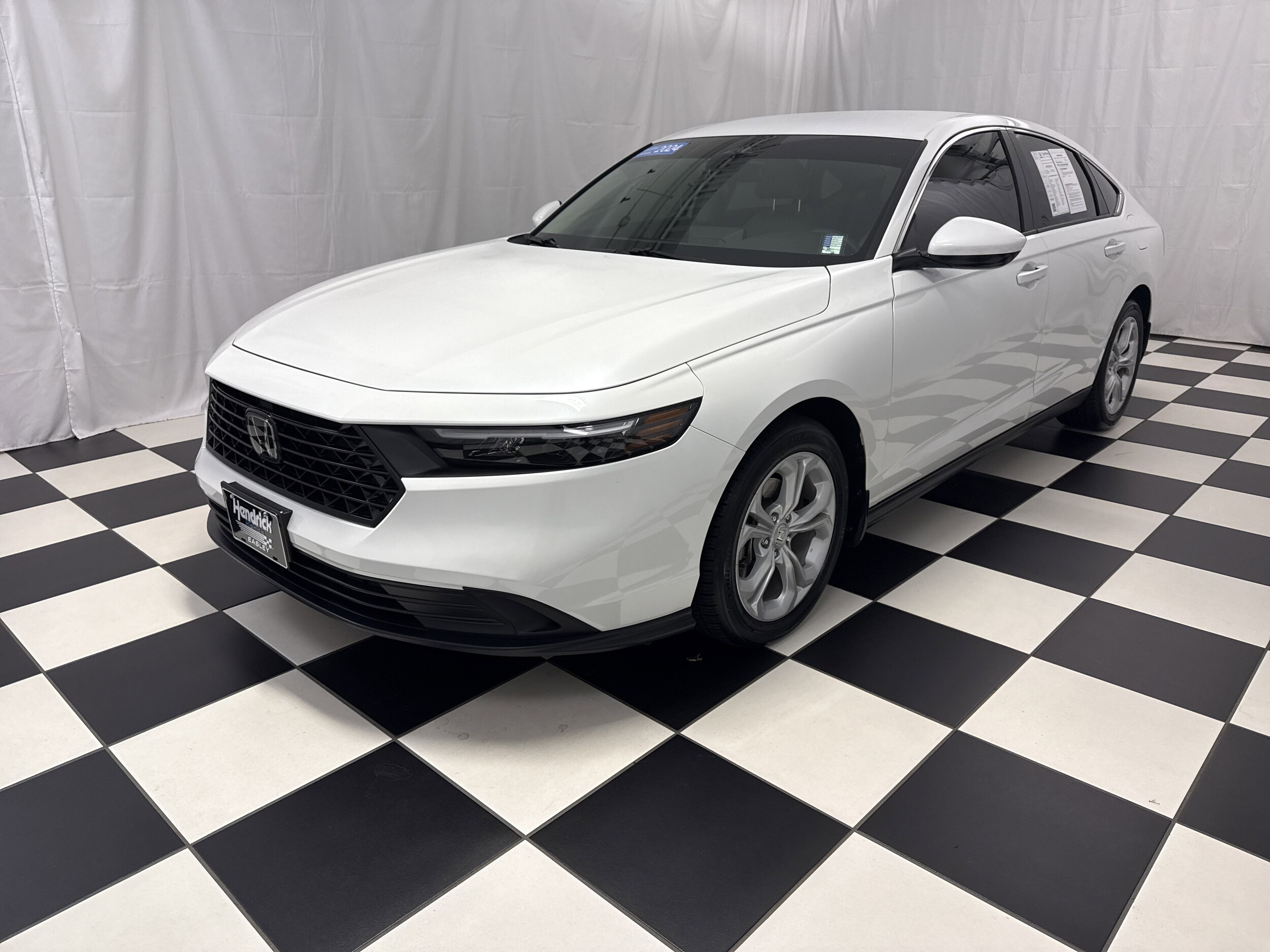 2024 Honda Accord 1.5T LX photo 3