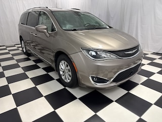2018 Chrysler Pacifica Touring L Plus Minivan