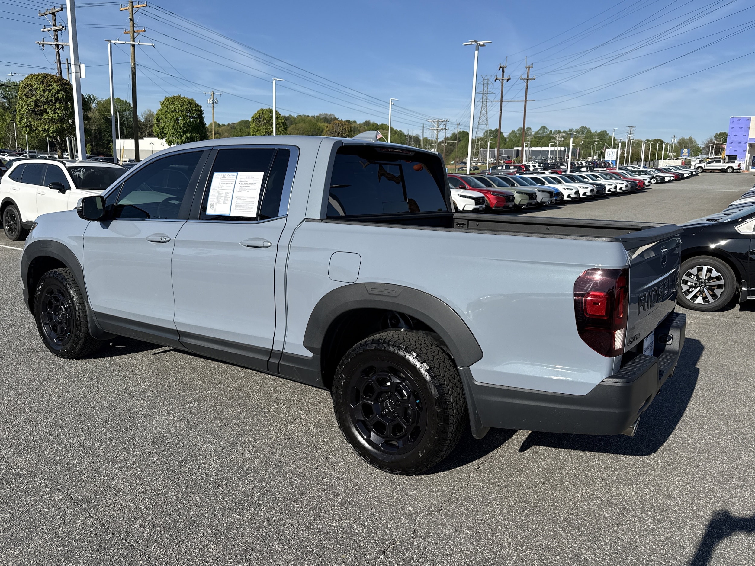 2025 Honda Ridgeline RTL photo 3