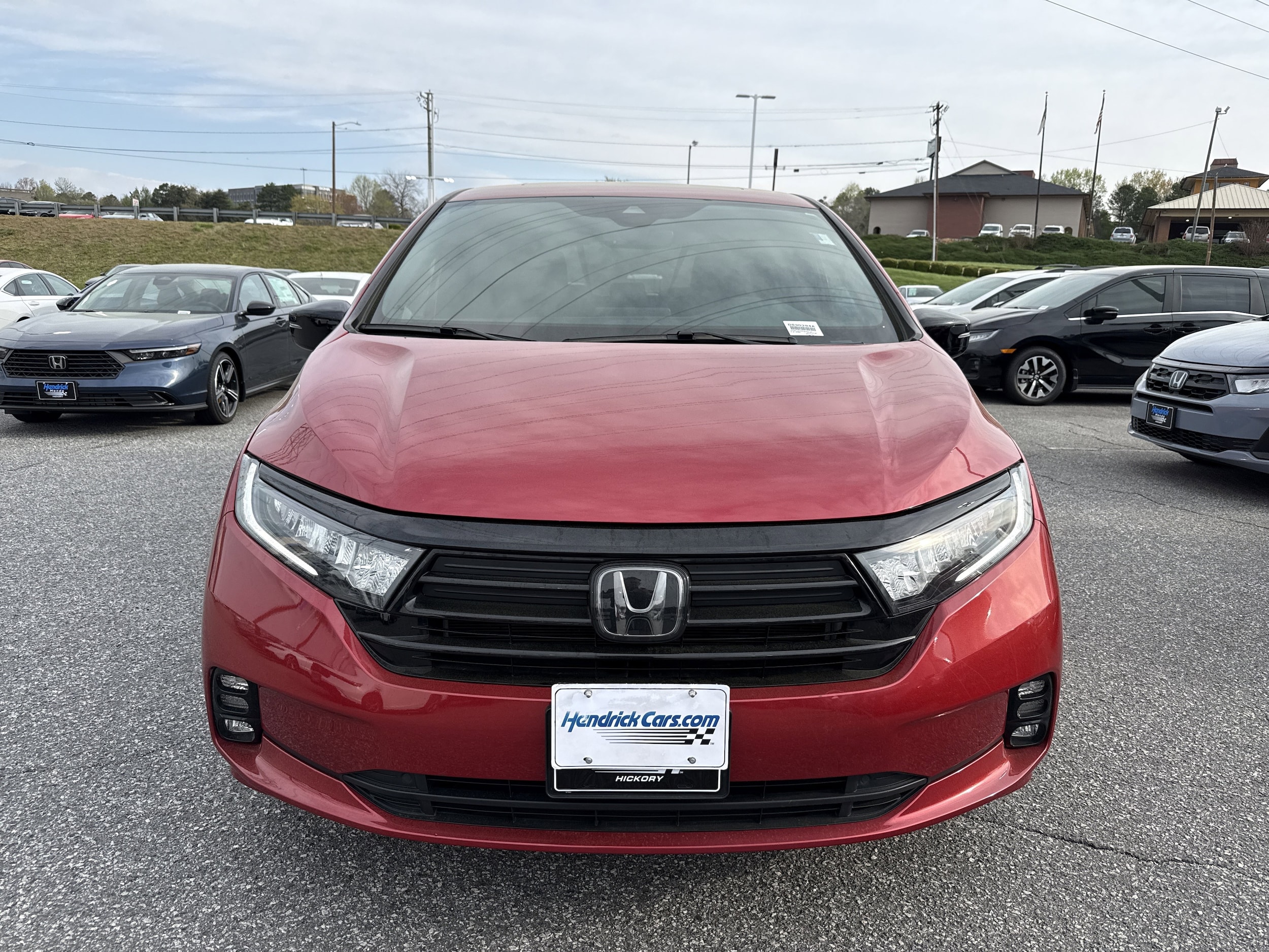 2024 Honda Odyssey Sport photo 2