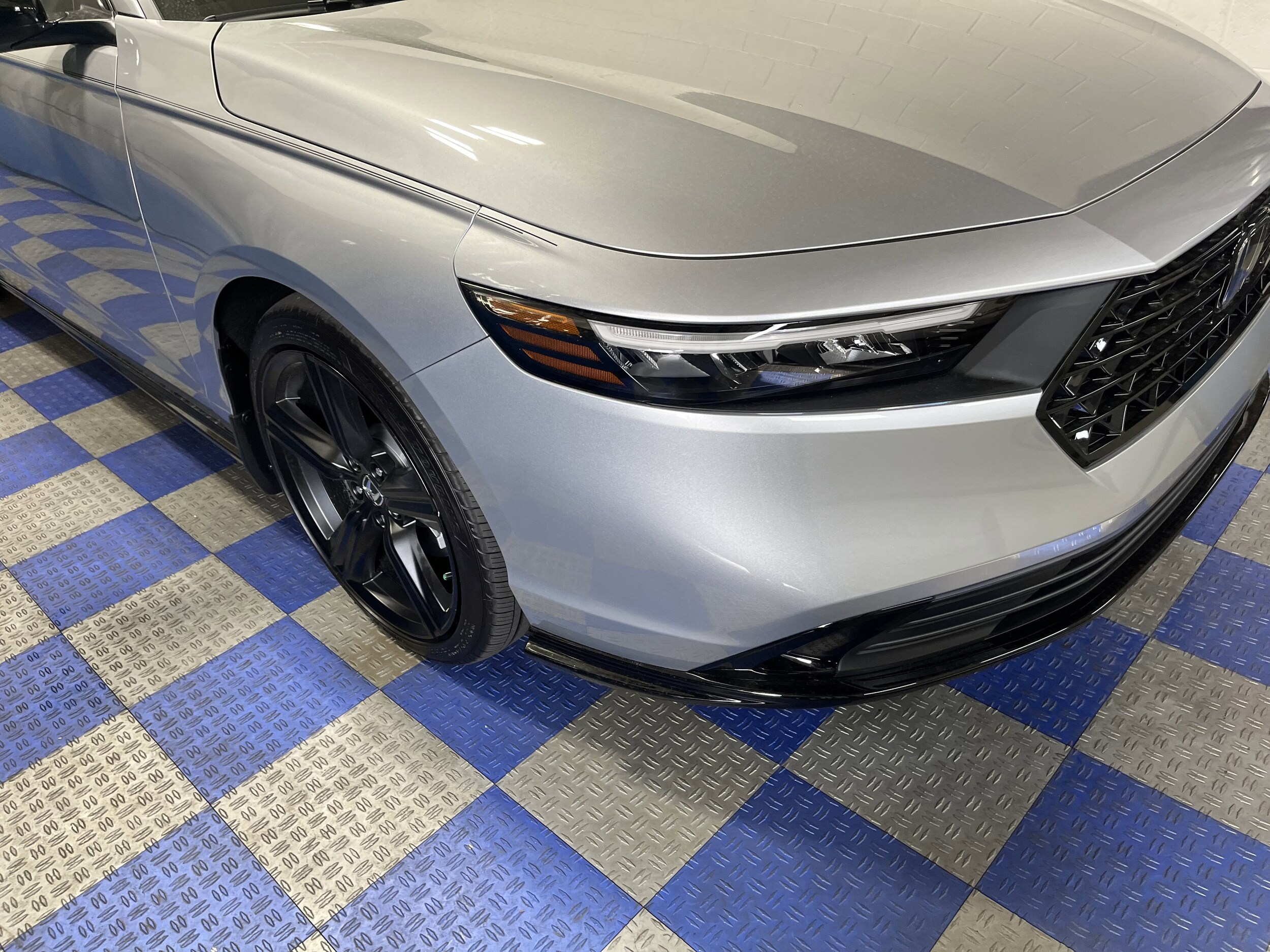 2025 Honda Accord Hybrid Sport-L photo 3