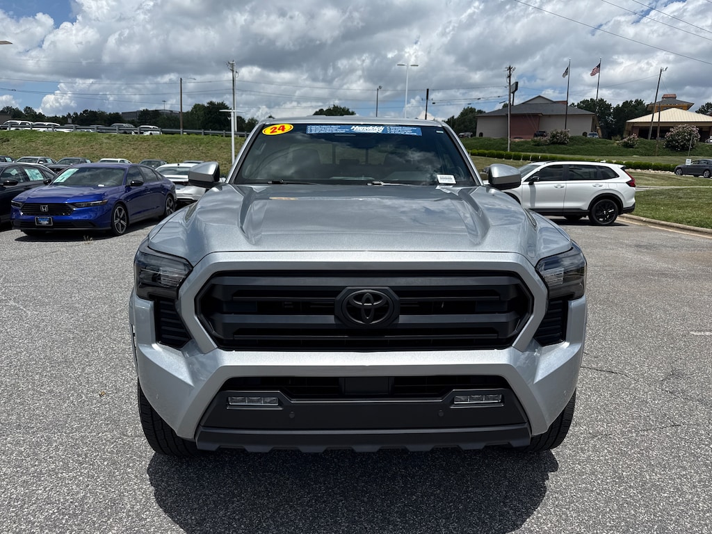 Used 2024 Toyota Tacoma SR5 Truck Double Cab