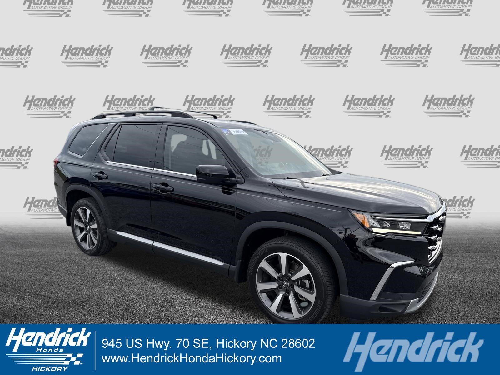 2023 Honda Pilot Elite AWD's photo