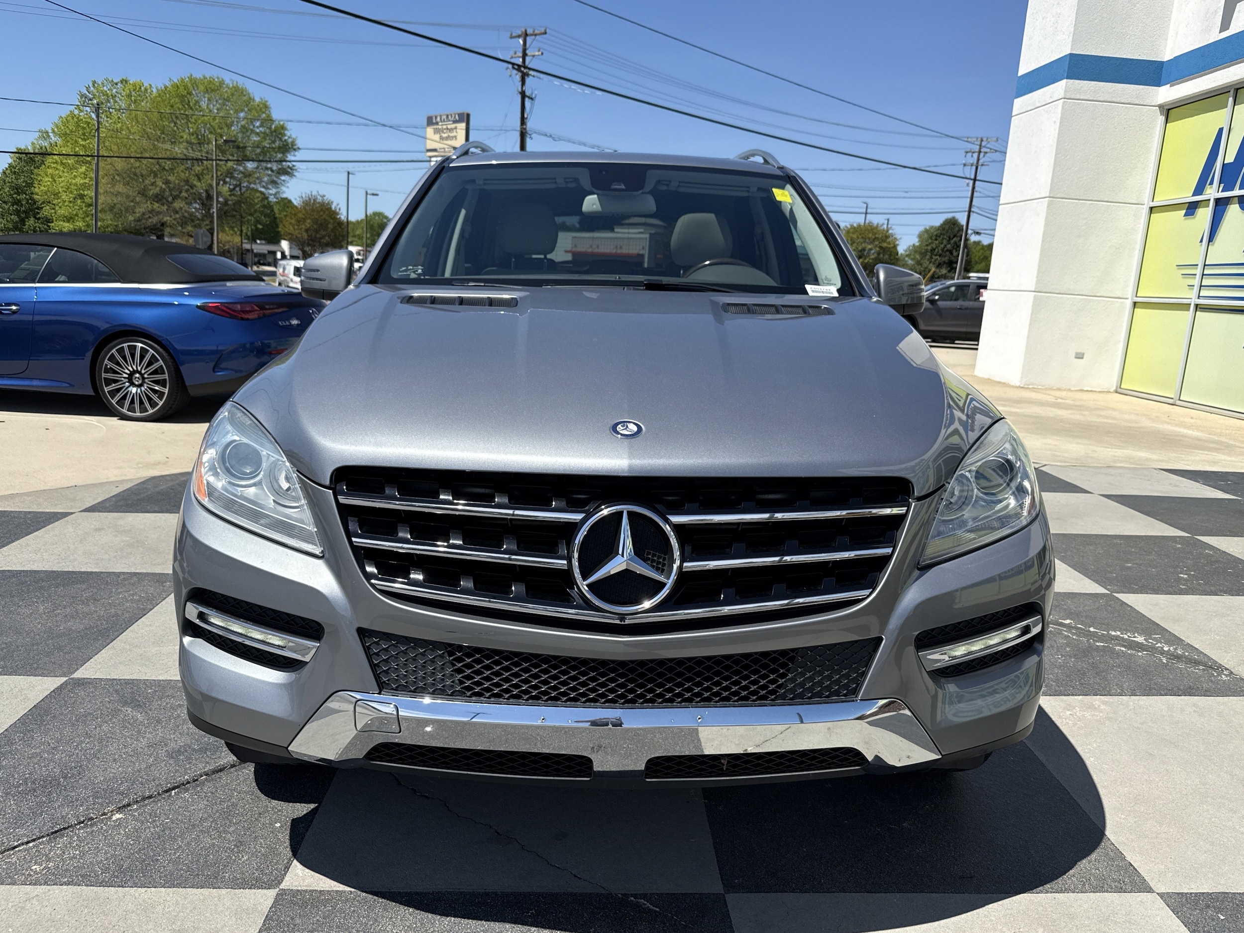 2012 Mercedes-Benz M-Class ML 350 4MATIC photo 2