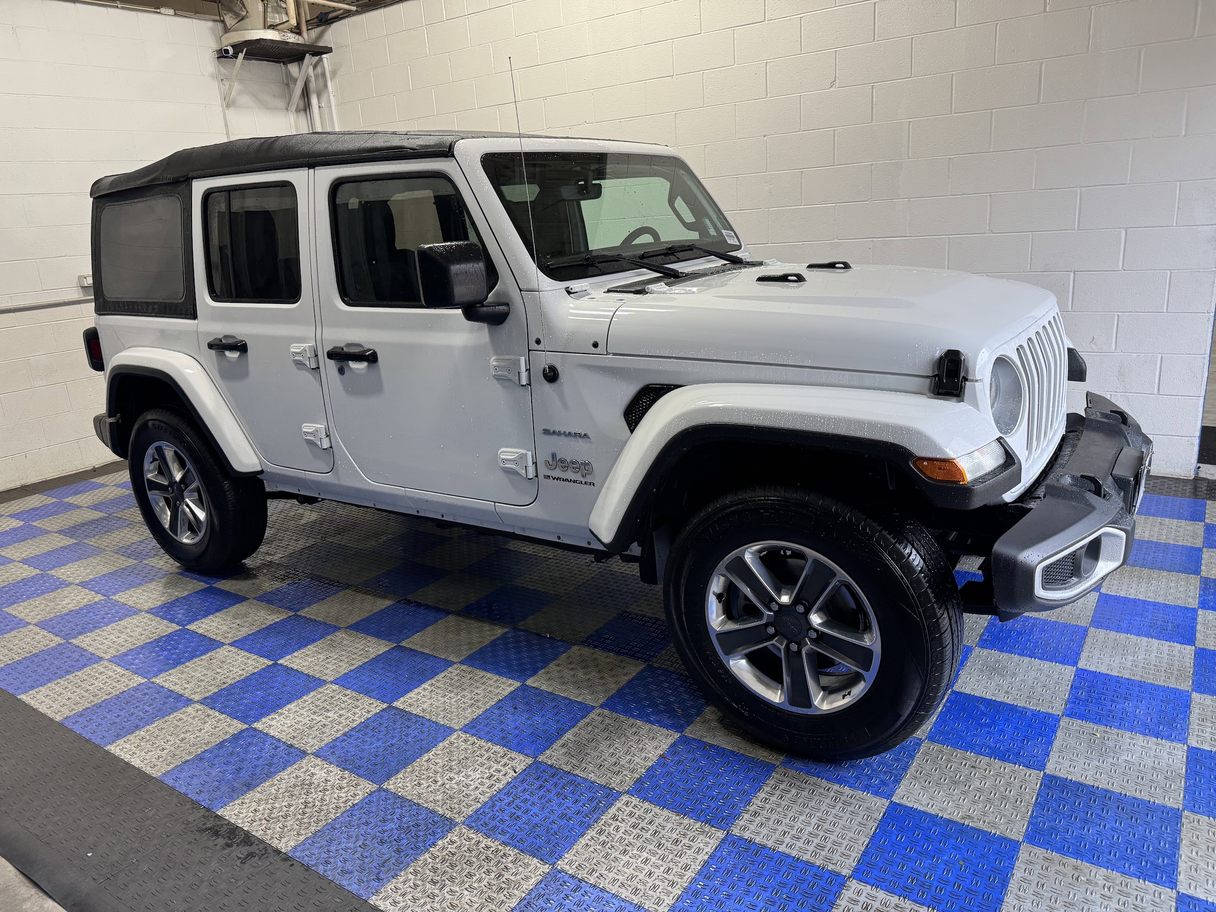 Used 2023 Jeep Wrangler 4-Door Sahara with VIN 1C4HJXEN2PW526943 for sale in Hickory, NC