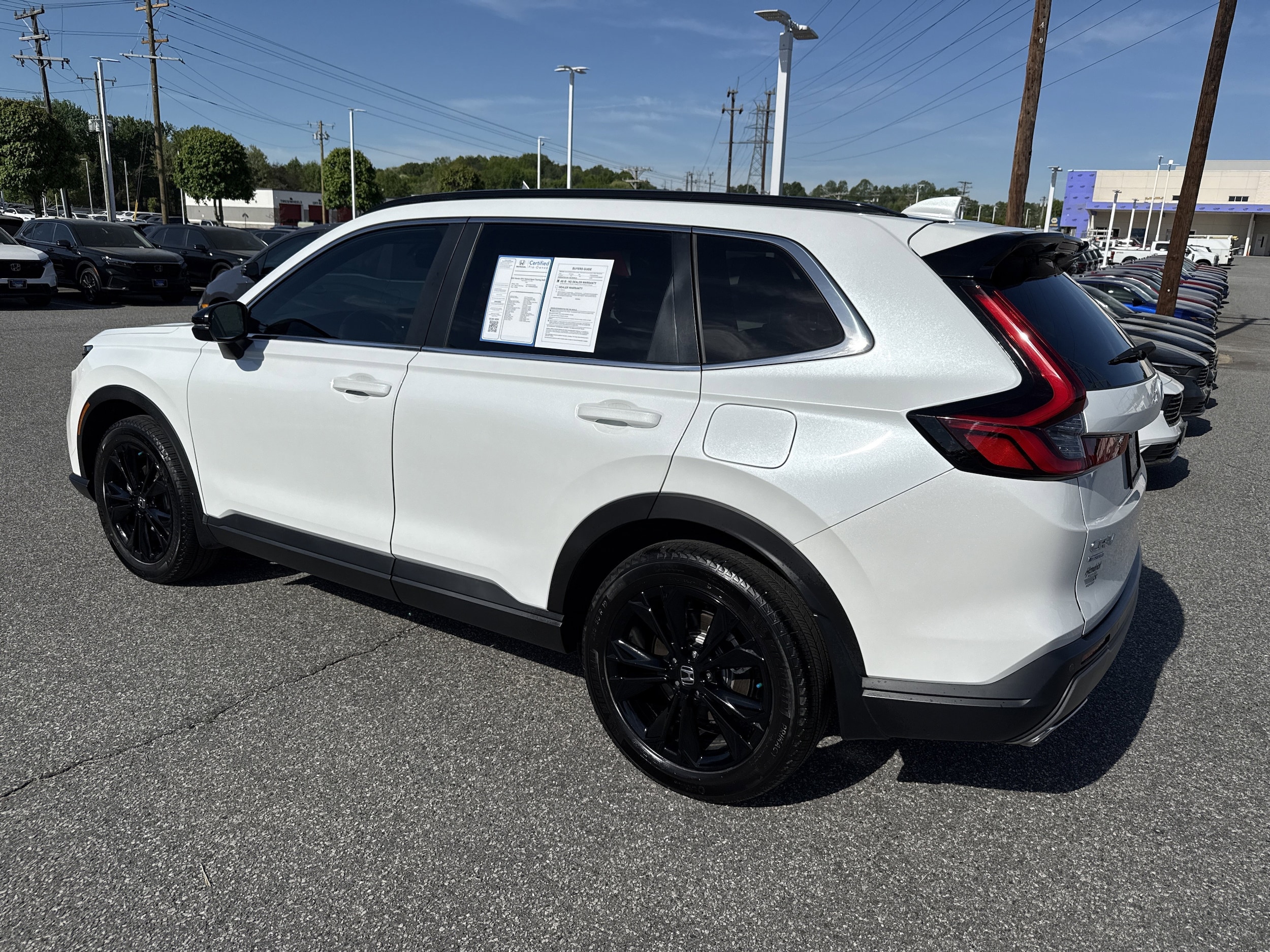 2024 Honda CR-V Hybrid Sport Touring photo 3