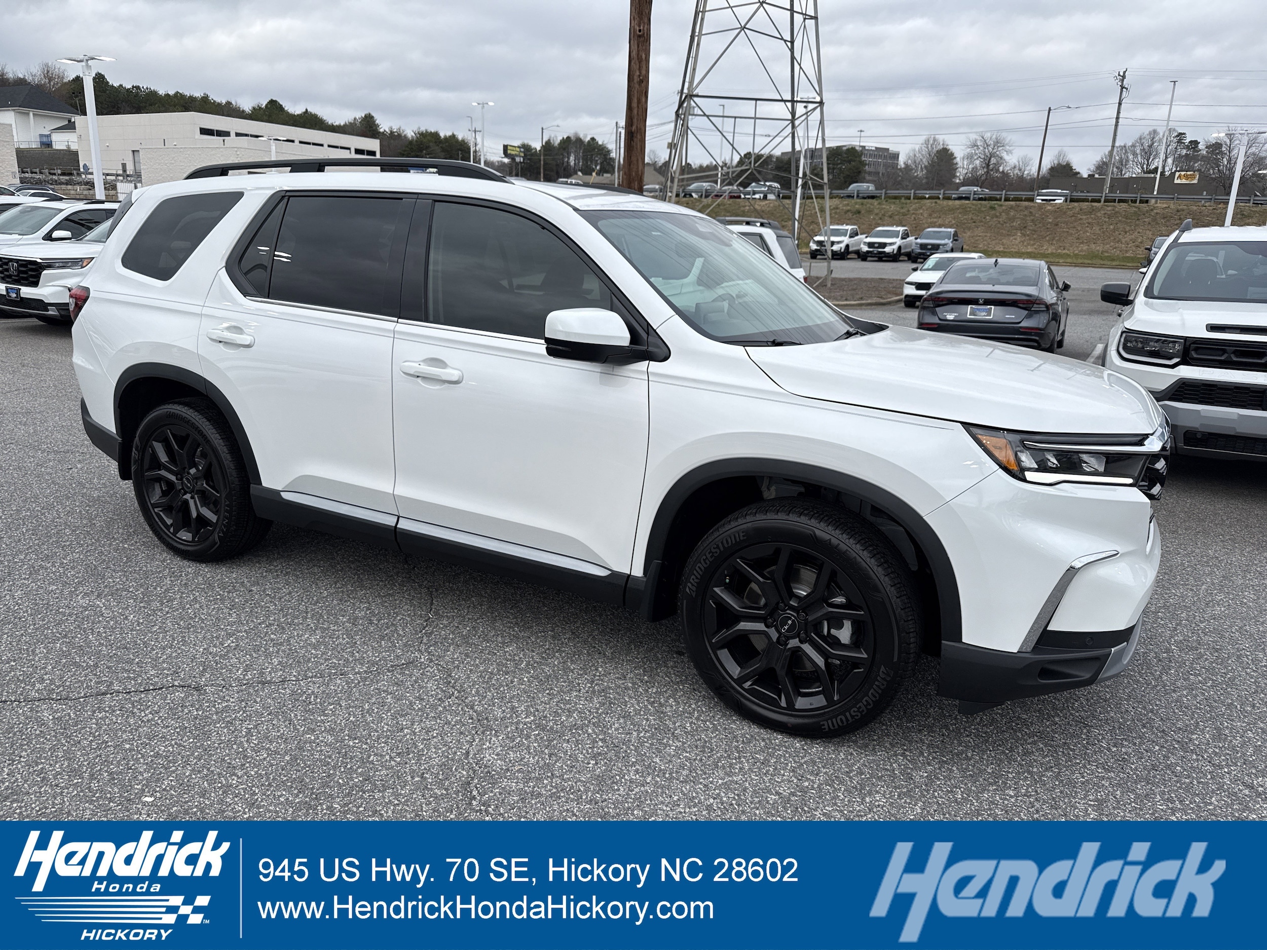 2025 Honda Pilot Touring's photo