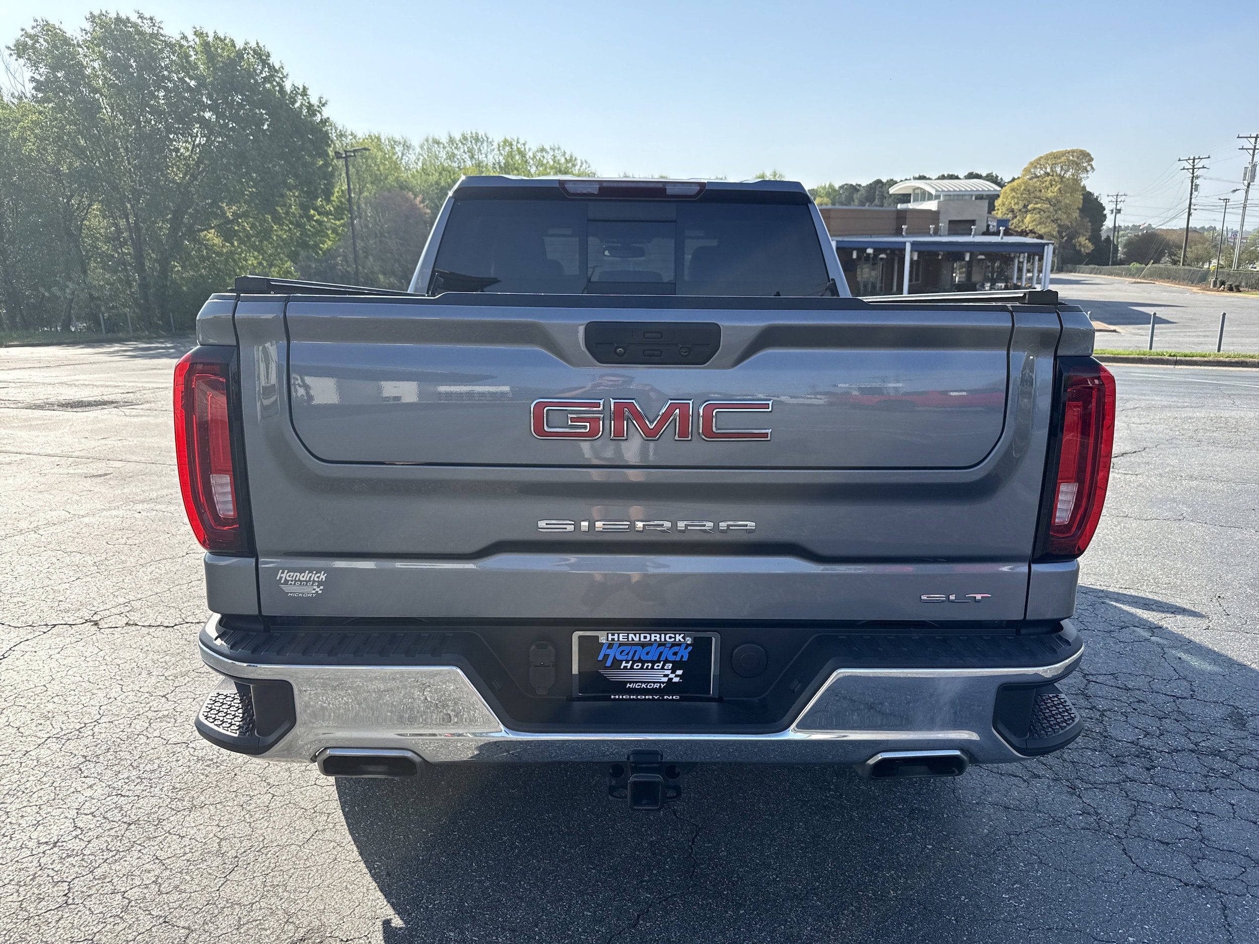 2022 GMC Sierra 1500 Limited SLT photo 3