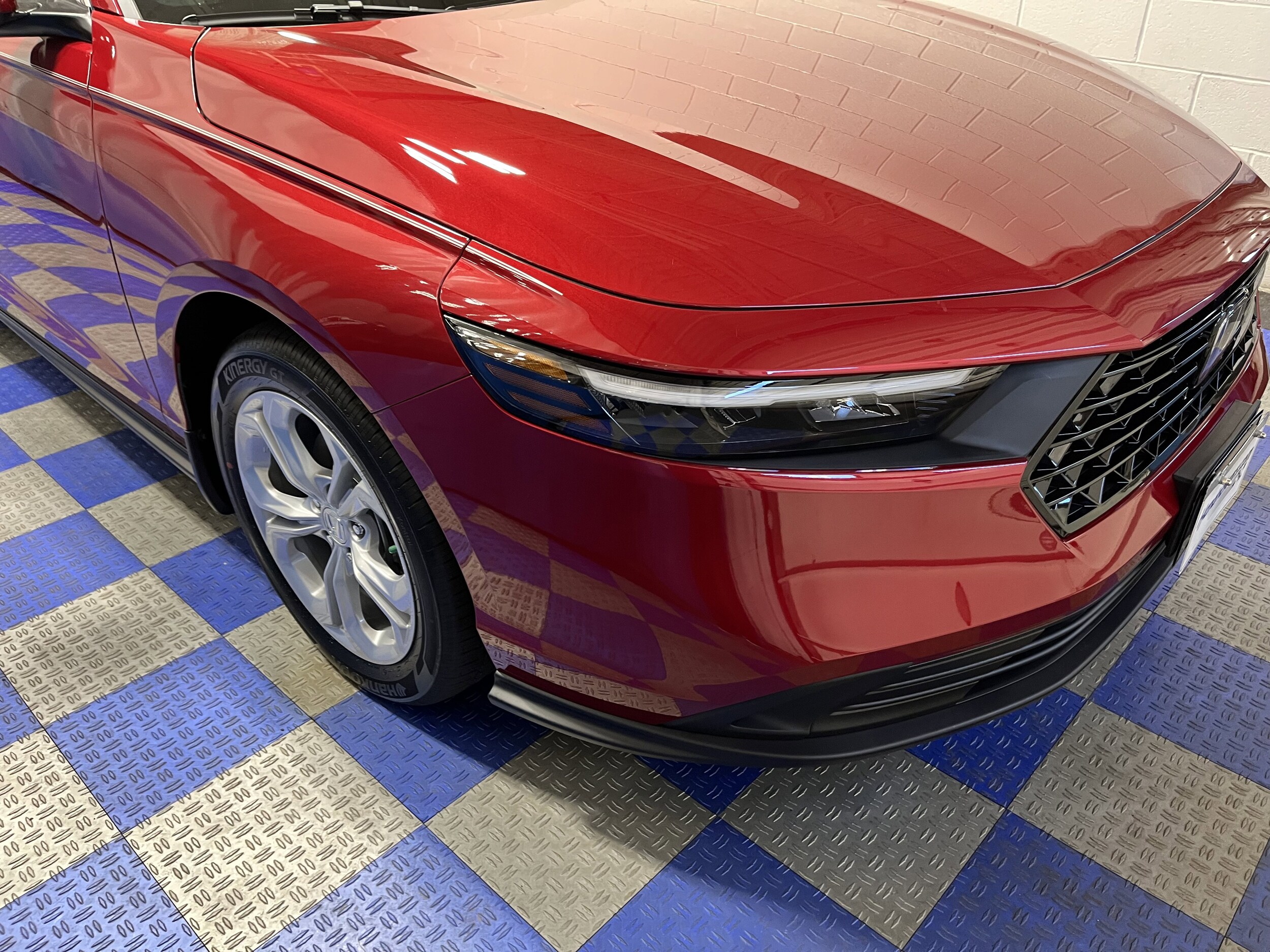 2025 Honda Accord LX photo 3