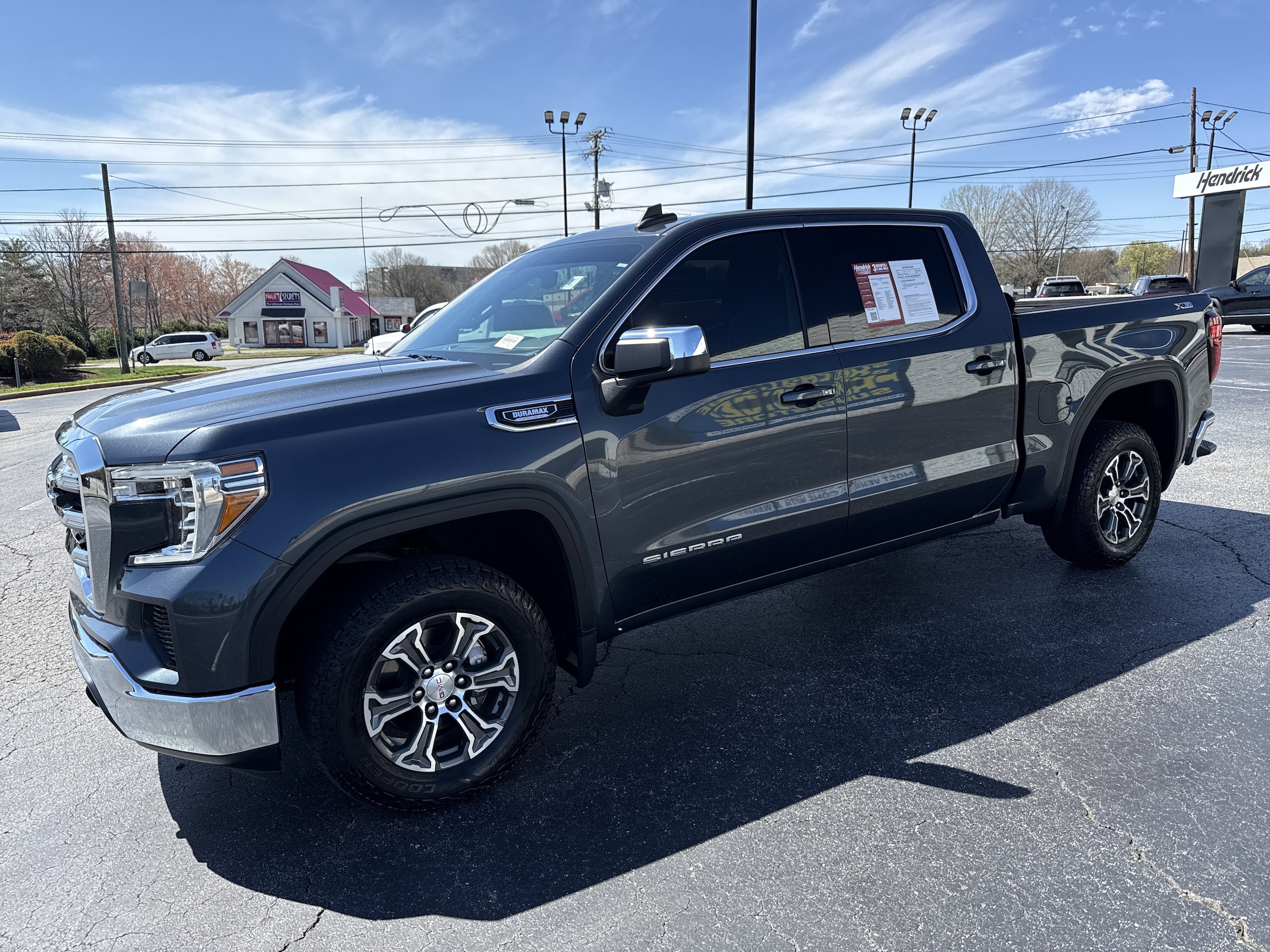 2021 GMC Sierra 1500 SLE photo 4