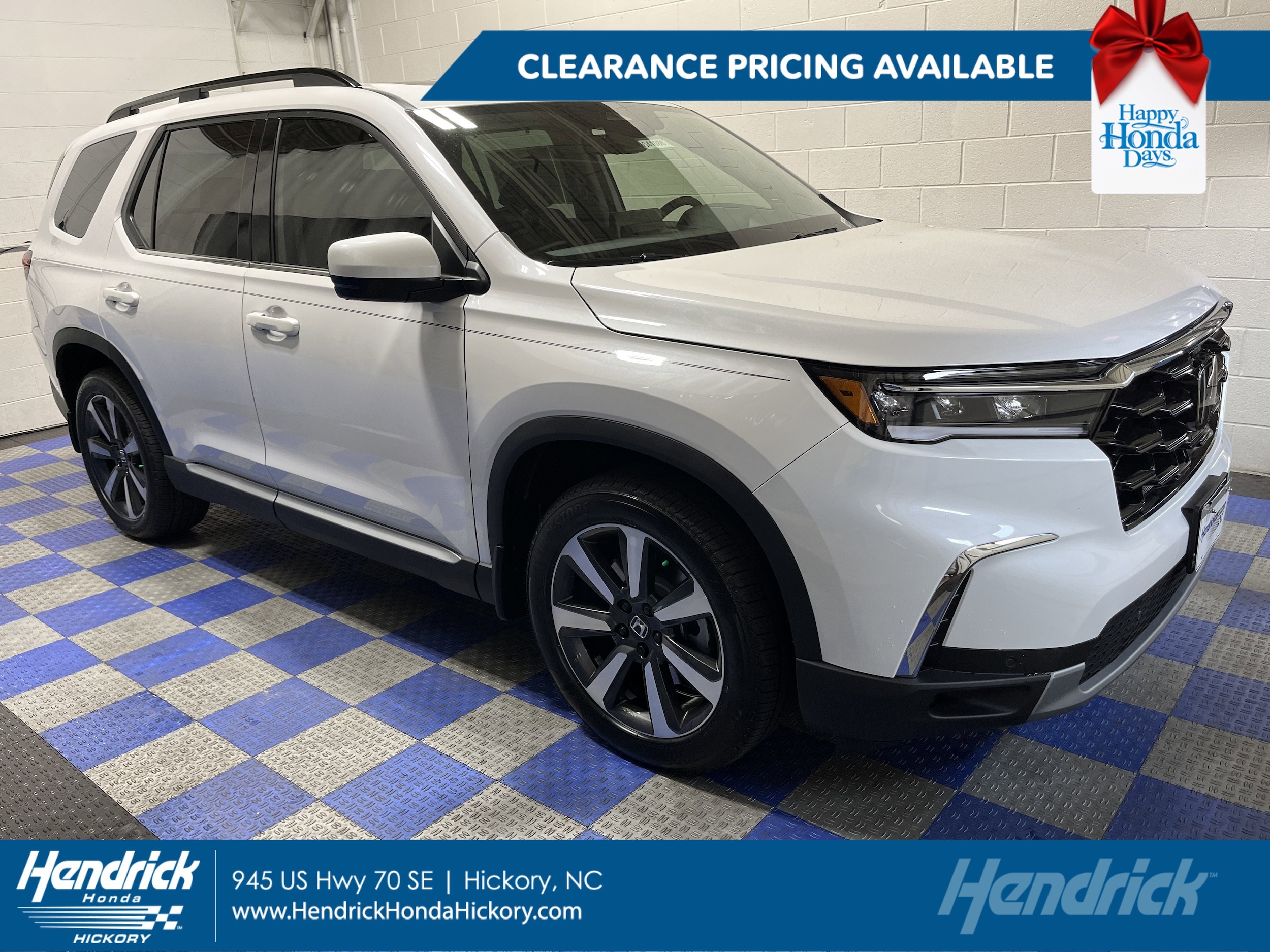 2025 Honda Pilot Touring's photo