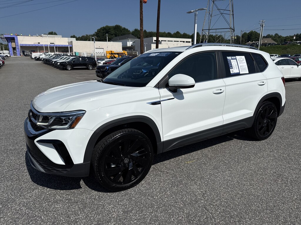 Used 2024 Volkswagen Taos 1.5T SEL SUV