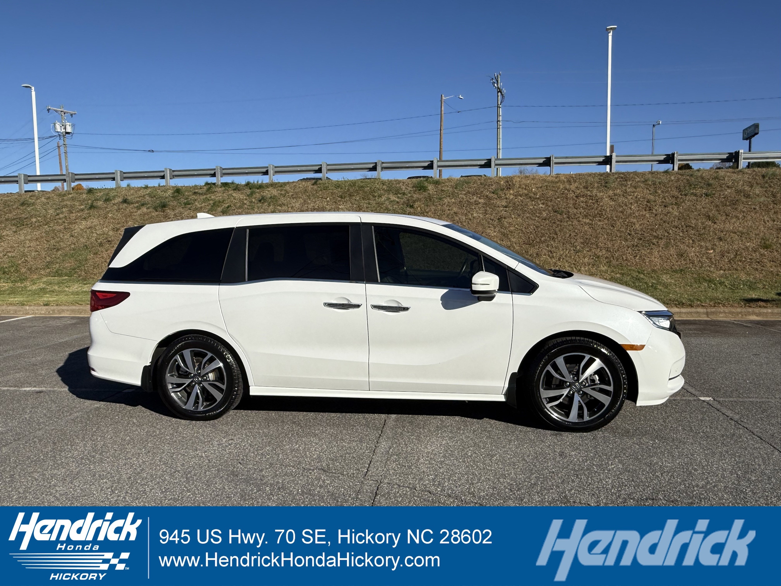 2024 Honda Odyssey Touring's photo