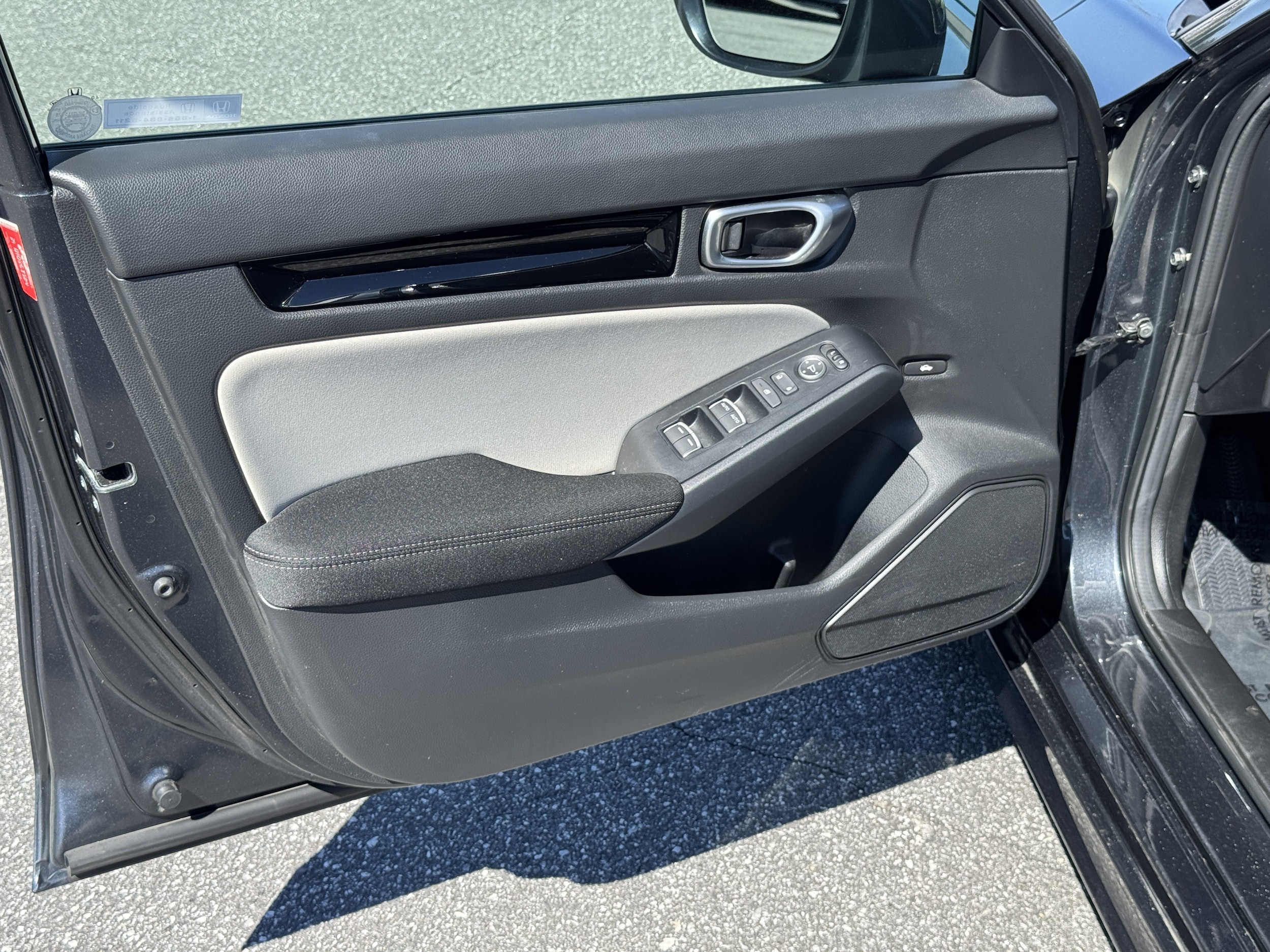 2024 Honda Civic EX - Photo 15