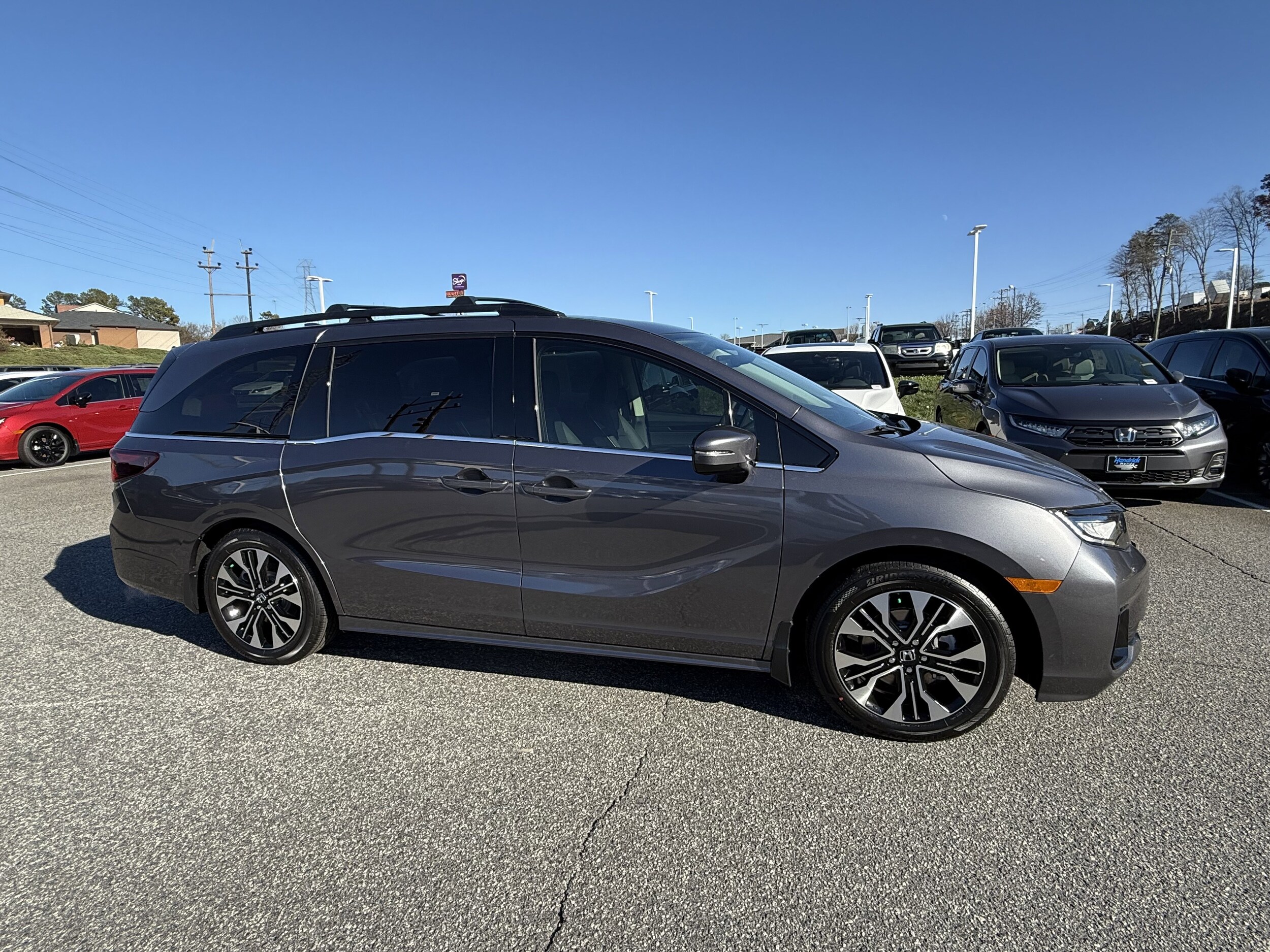 2026 Honda Odyssey Elite photo 2