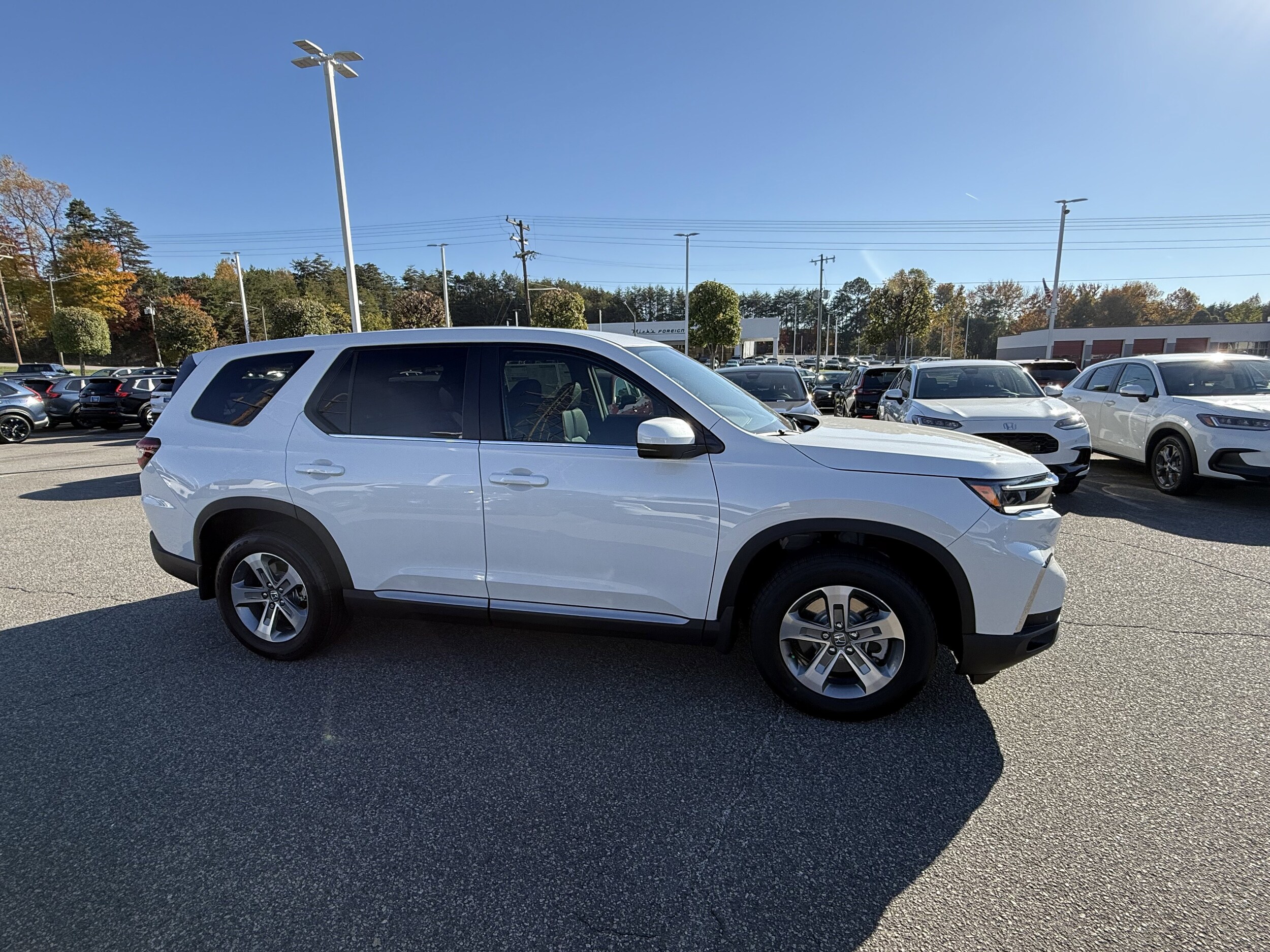 2025 Honda Pilot EX-L photo 2