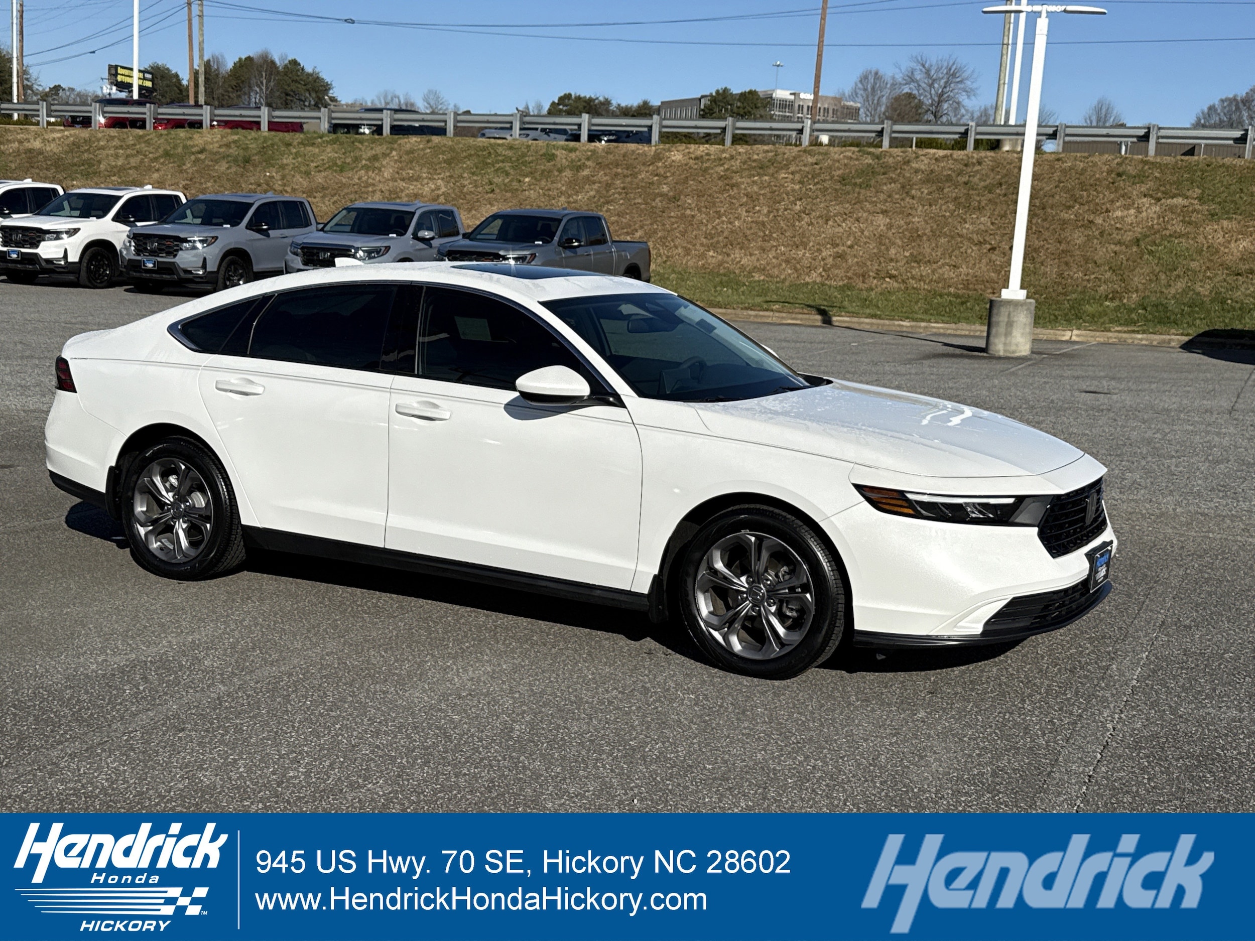 2024 Honda Accord EX's photo