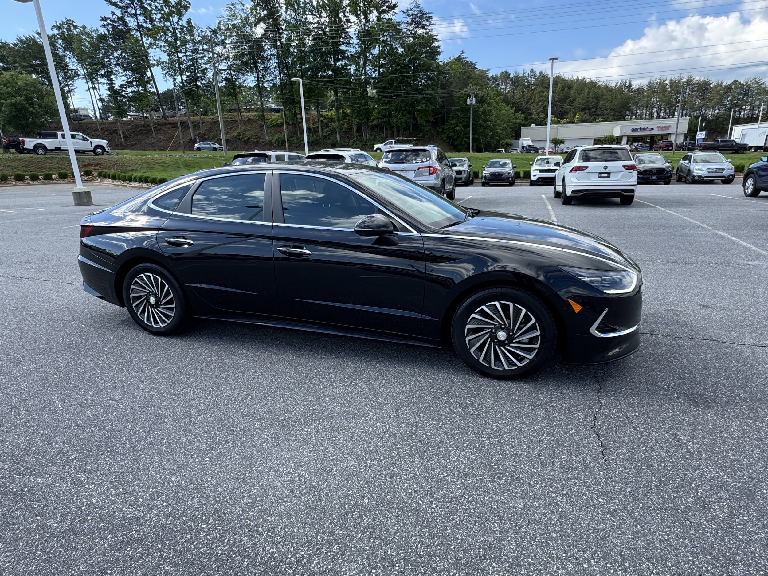 Used 2022 Hyundai Sonata Hybrid Limited with VIN KMHL54JJ7NA042014 for sale in Hickory, NC