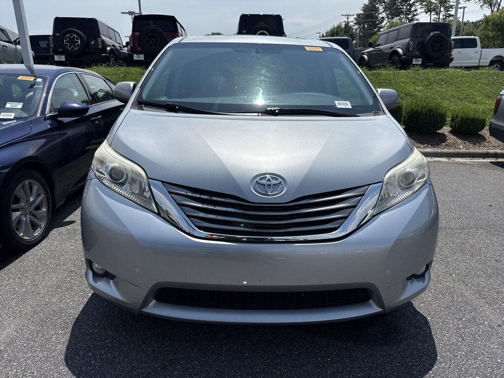 Used 2015 Toyota Sienna XLE Van