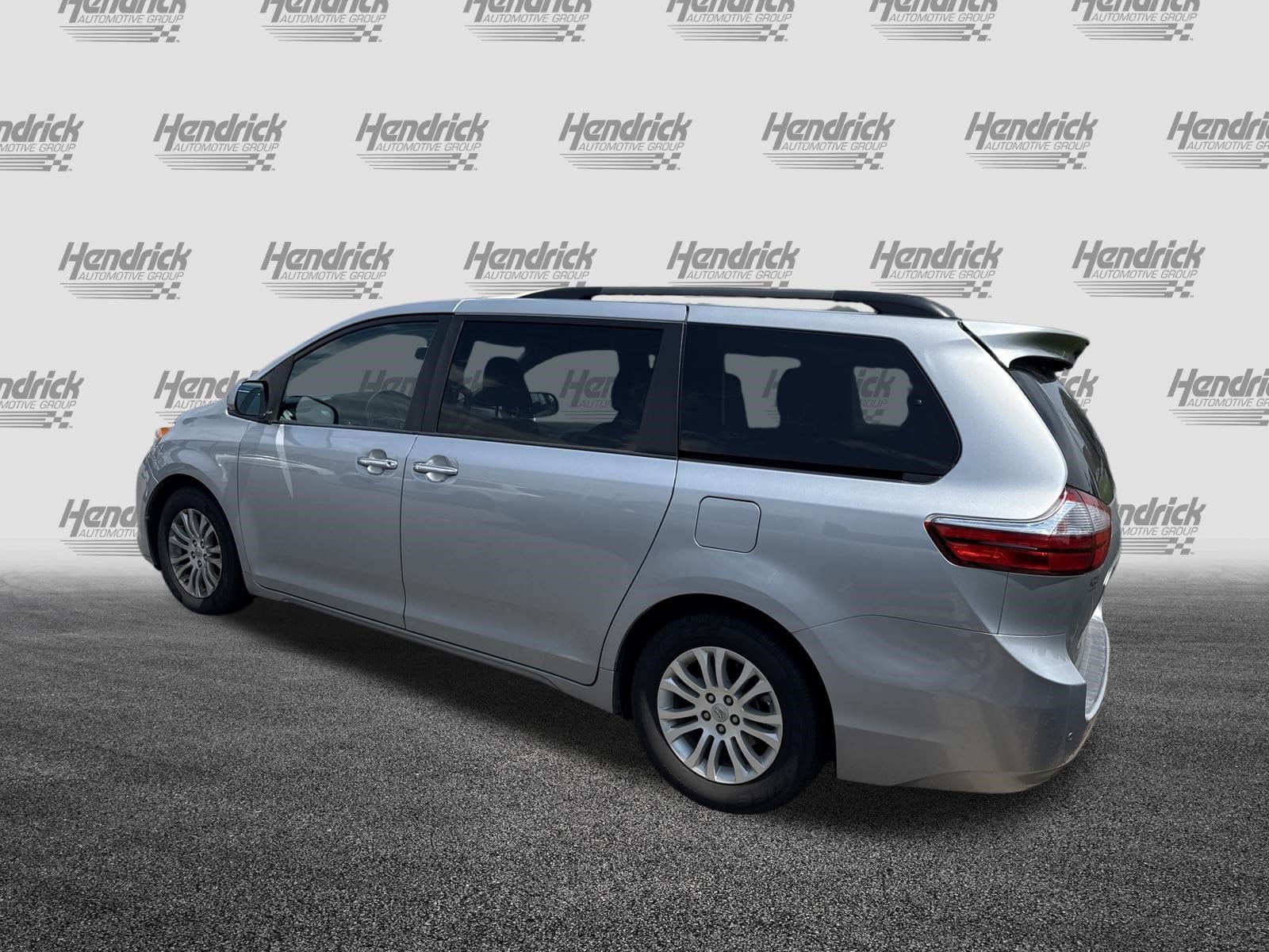 Toyota Sienna XLE