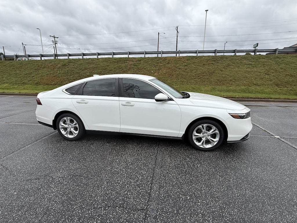 Used 2023 Honda Accord LX Sedan