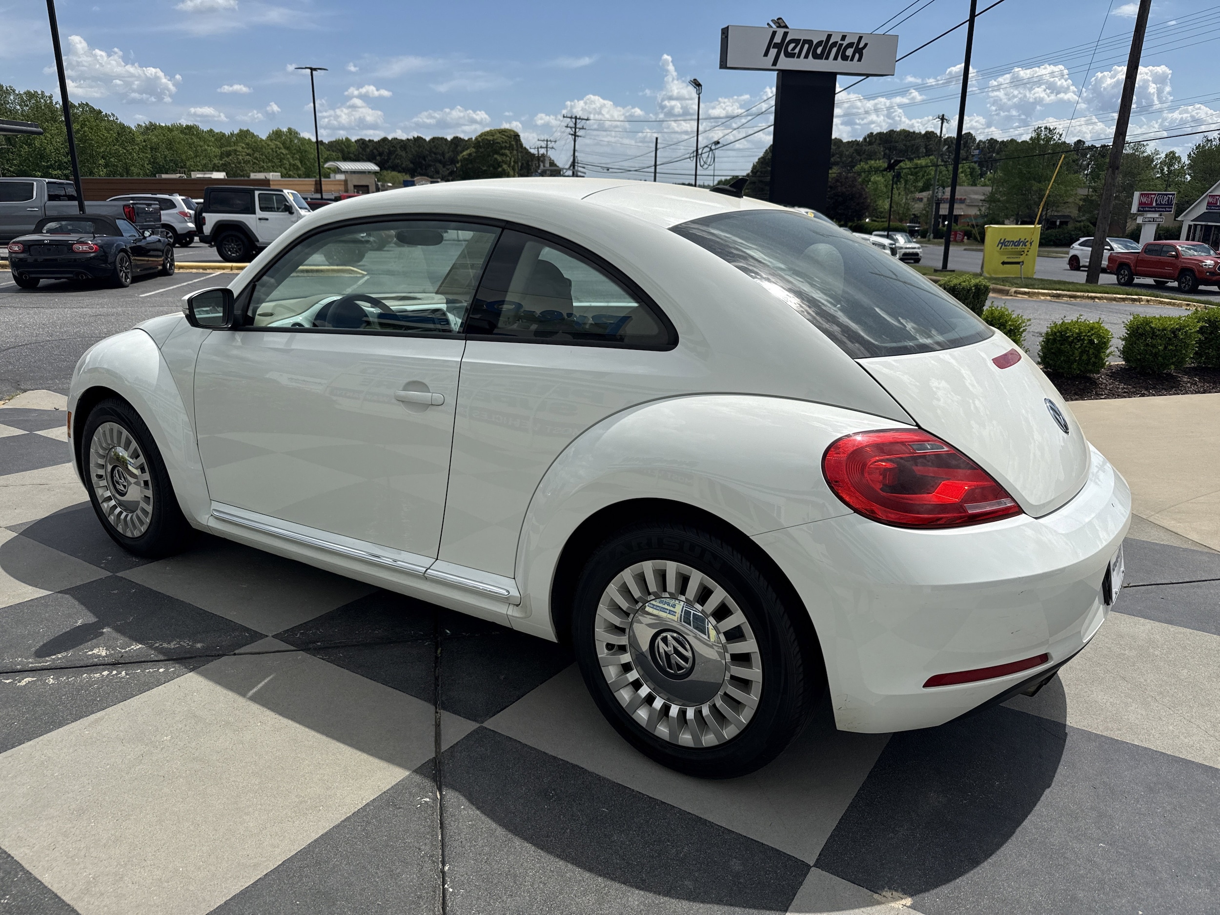 2014 Volkswagen Beetle 1.8T photo 3
