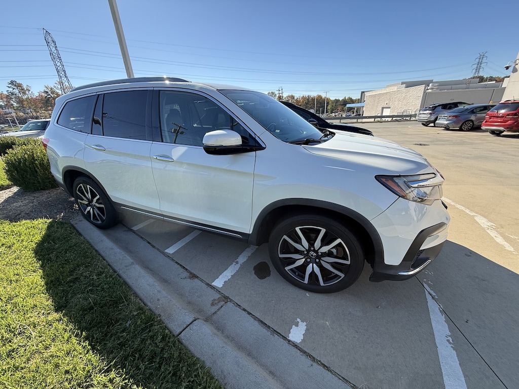 Used 2019 Honda Pilot Touring 7-Passenger FWD SUV