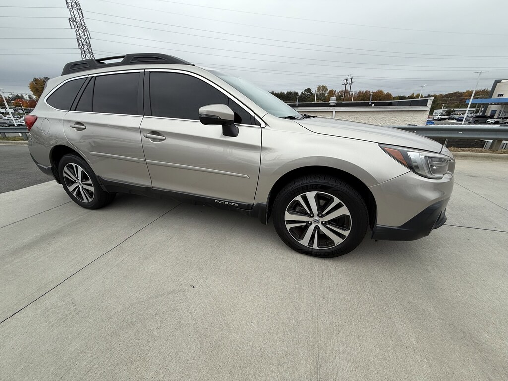 Used 2018 Subaru Outback 2.5i Limited SUV