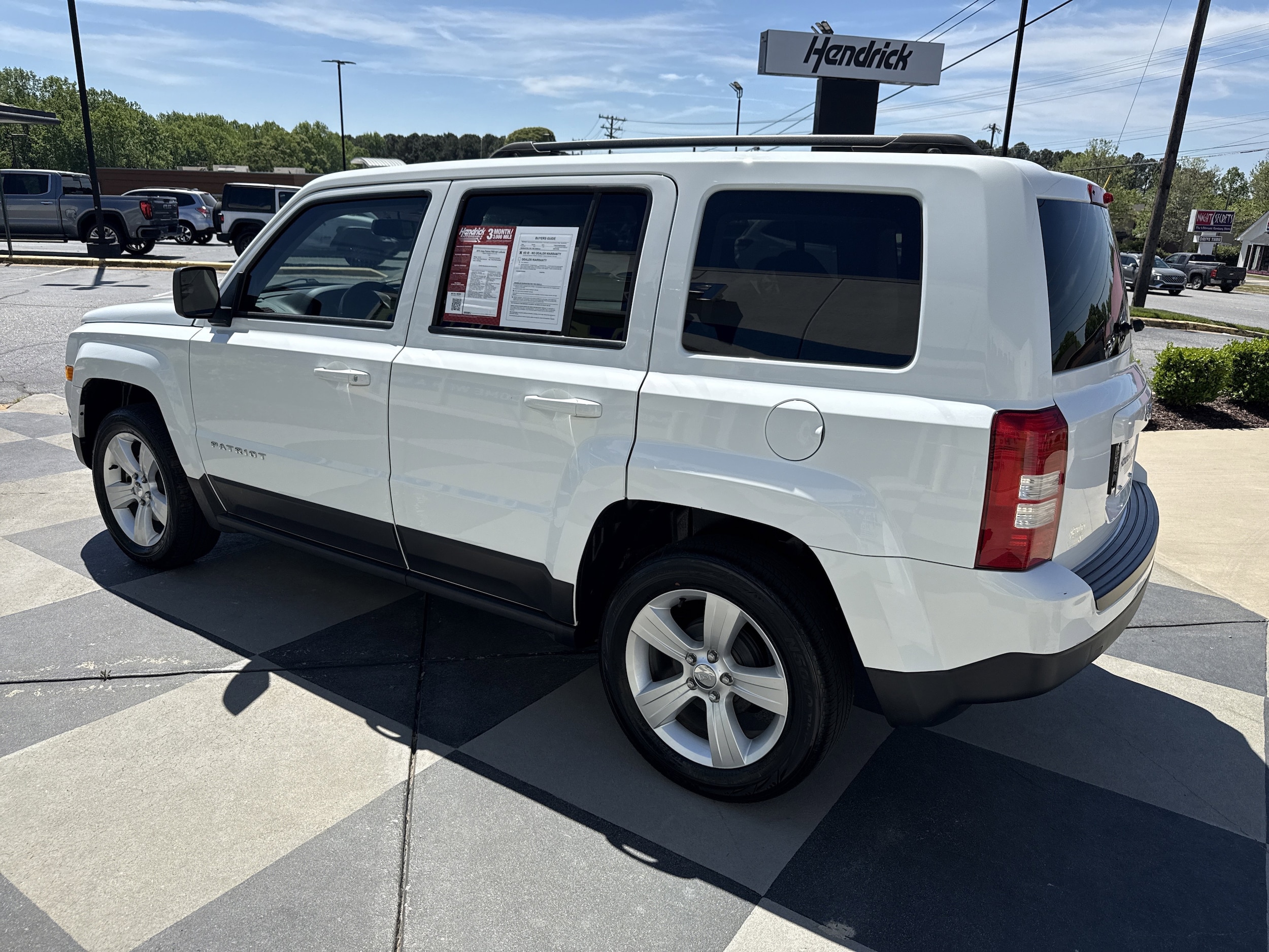 2015 Jeep Patriot Latitude FWD photo 3