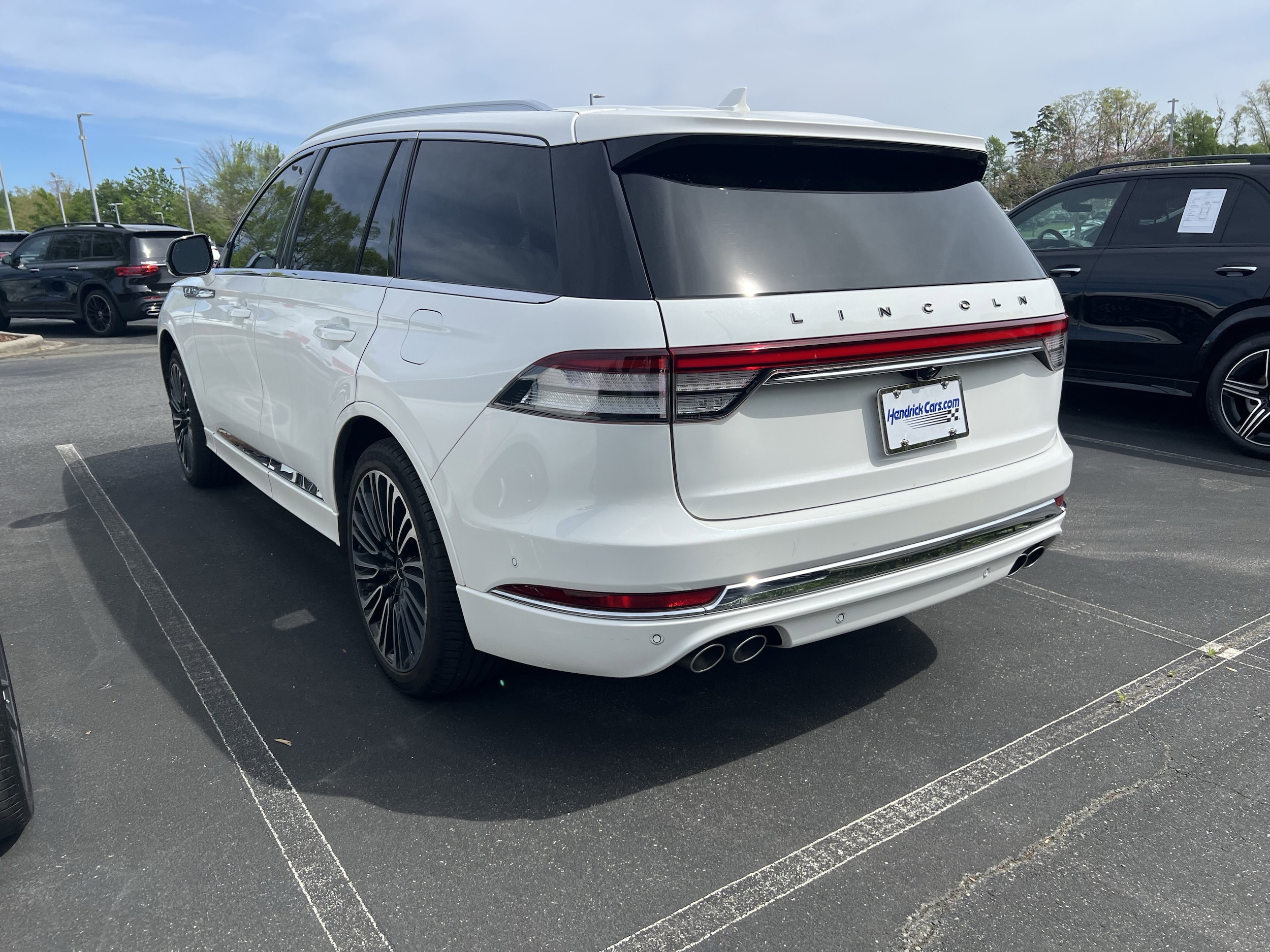 2020 Lincoln Aviator Black Label photo 3