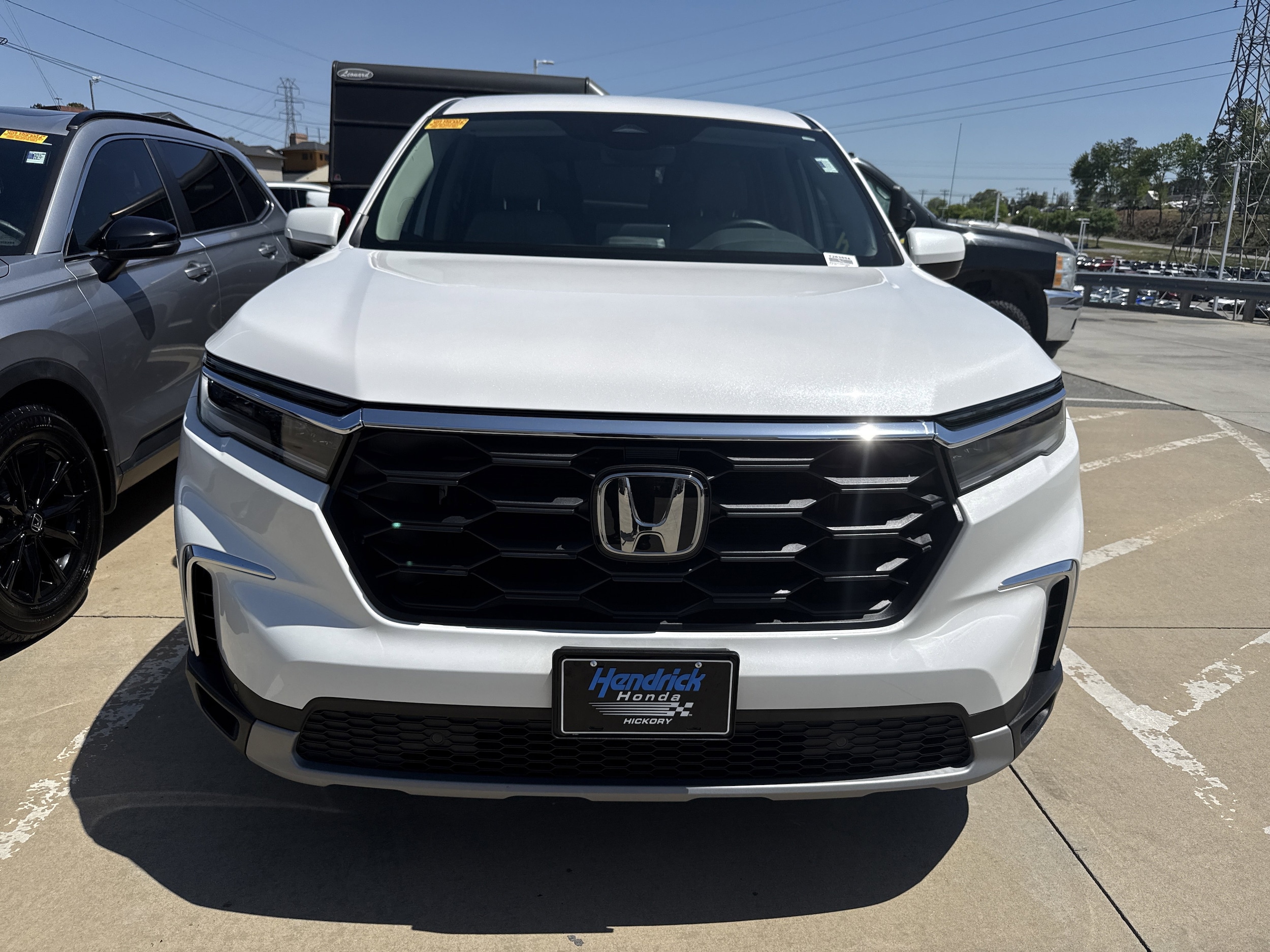 2025 Honda Pilot EX-L+ photo 3