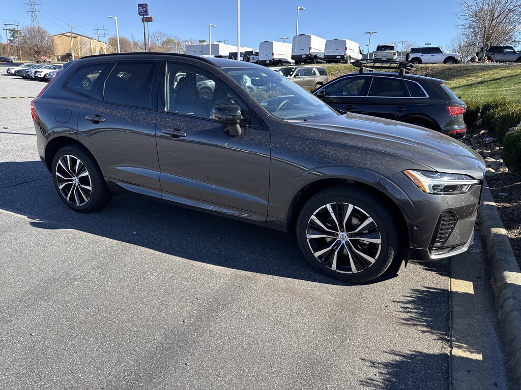 Used 2025 Volvo XC60 B5 Plus SUV