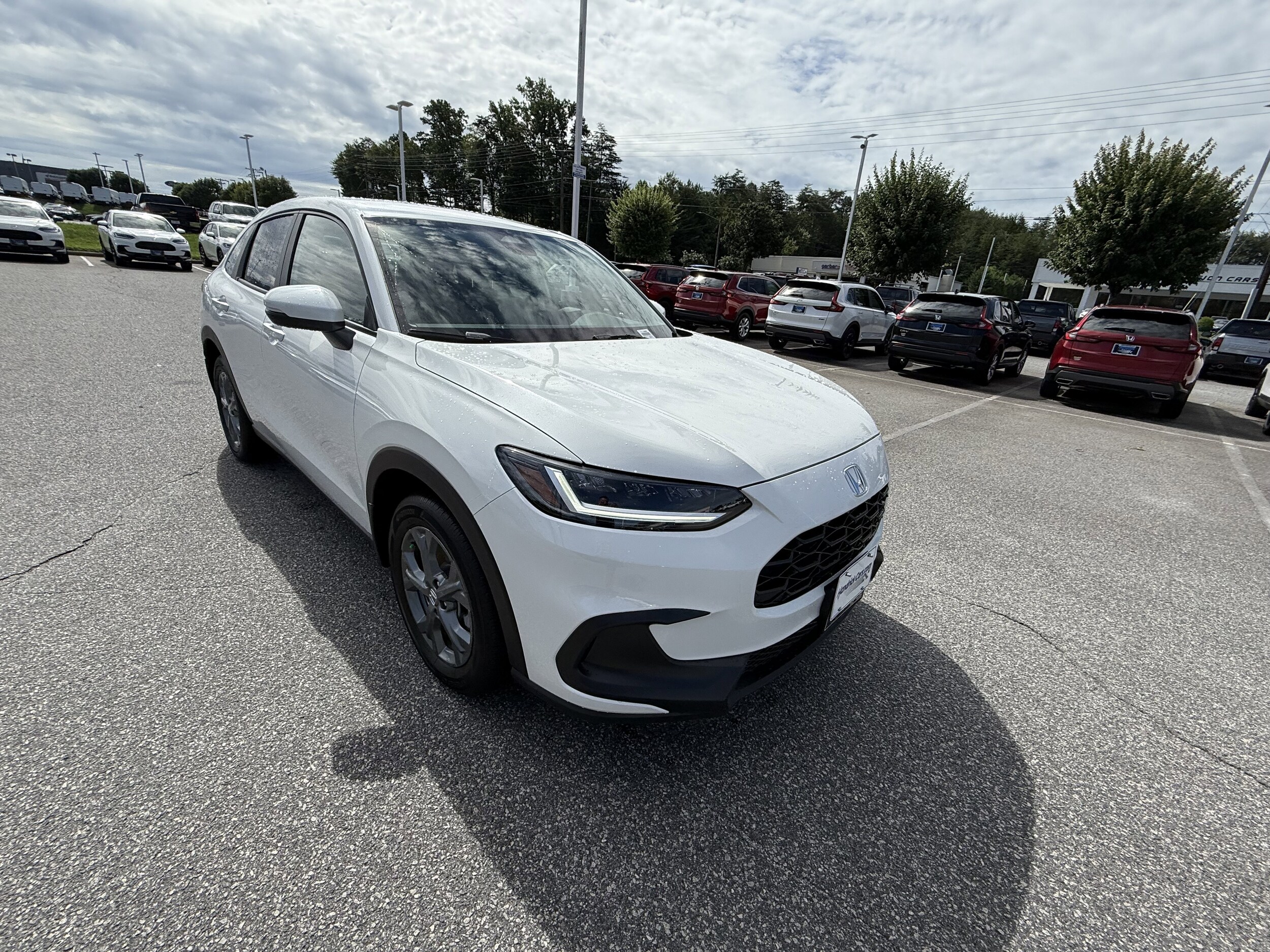 2026 Honda HR-V LX photo 2