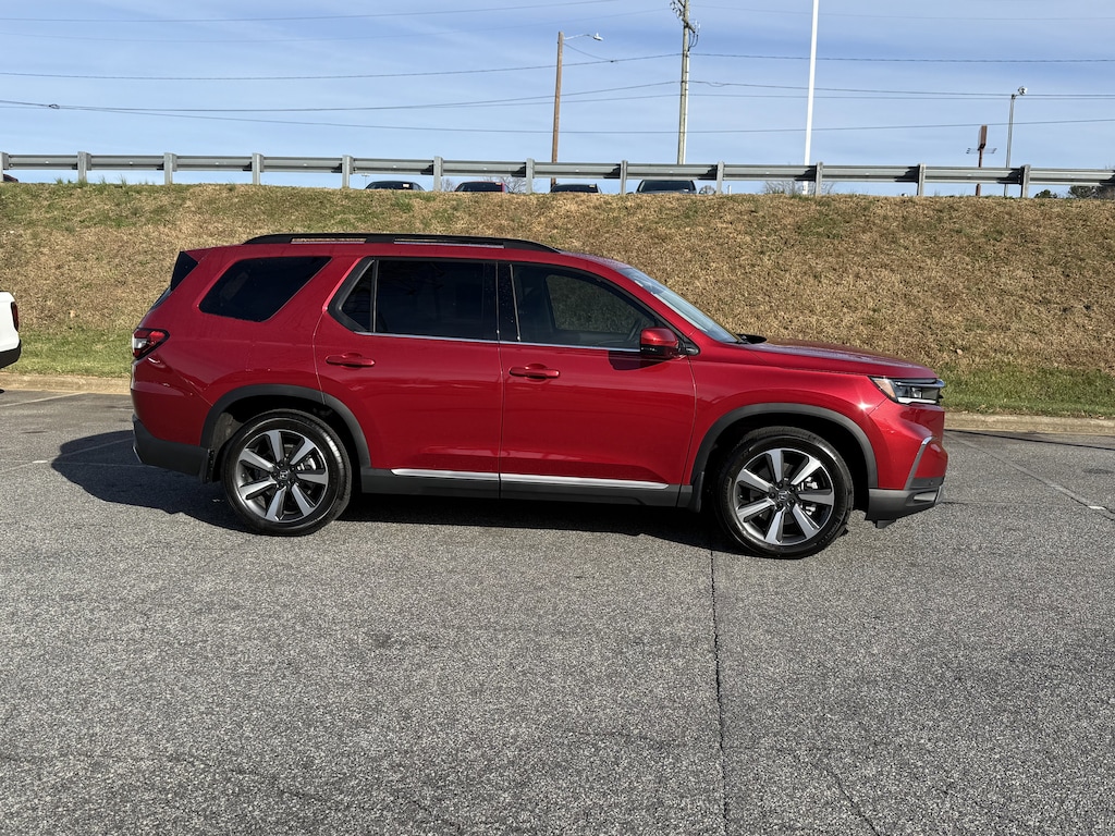 Certified 2025 Honda Pilot Touring SUV