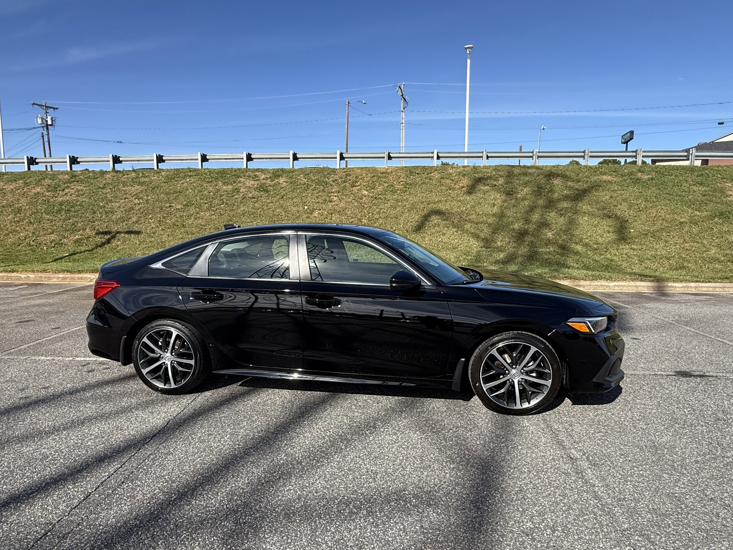 2024 Honda Civic Touring photo 2