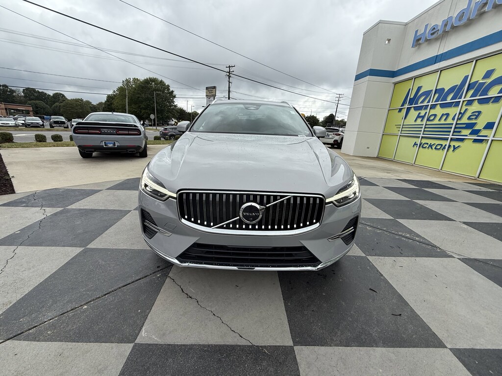 Used 2022 Volvo XC60 B5 FWD Inscription SUV