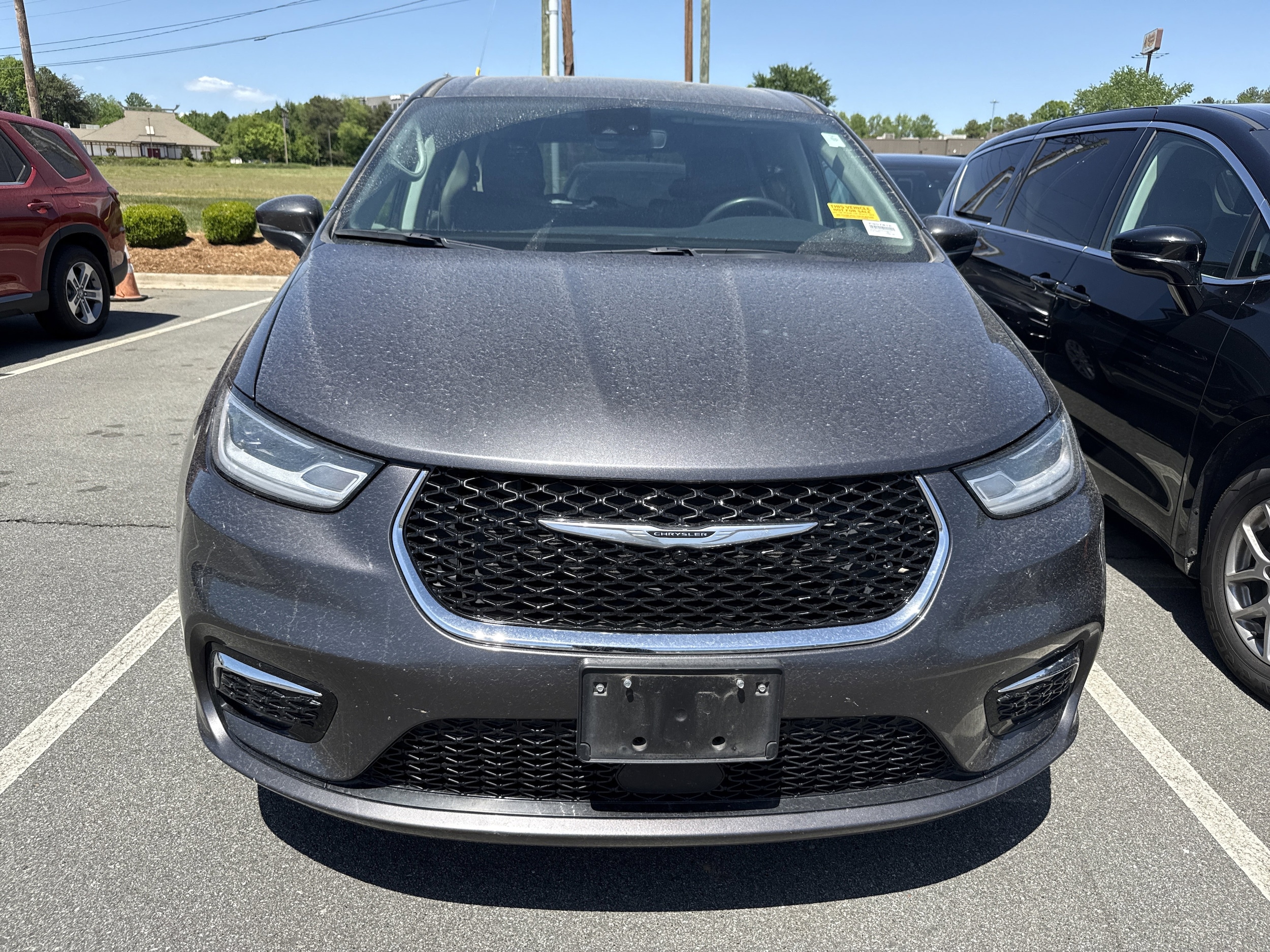 2023 Chrysler Pacifica Touring L photo 5