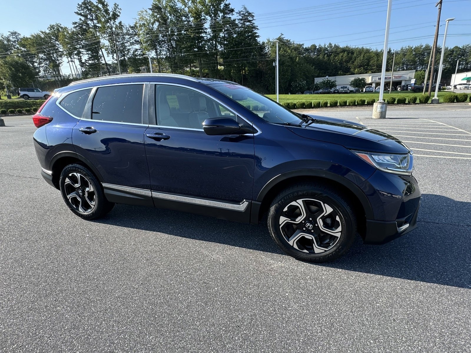 Used 2018 Honda CR-V Touring with VIN 2HKRW2H99JH677251 for sale in Hickory, NC