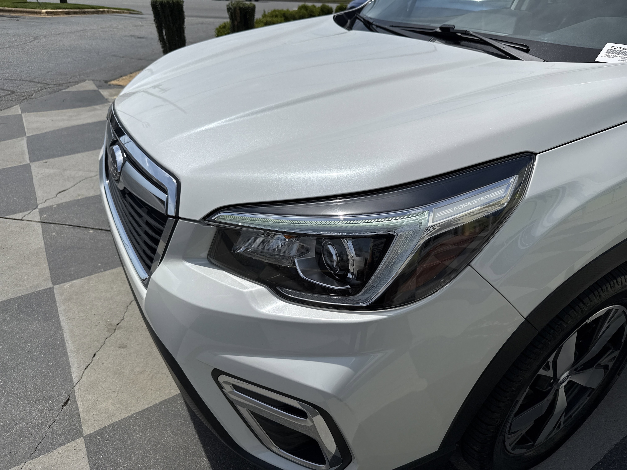 2020 Subaru Forester Touring photo 2