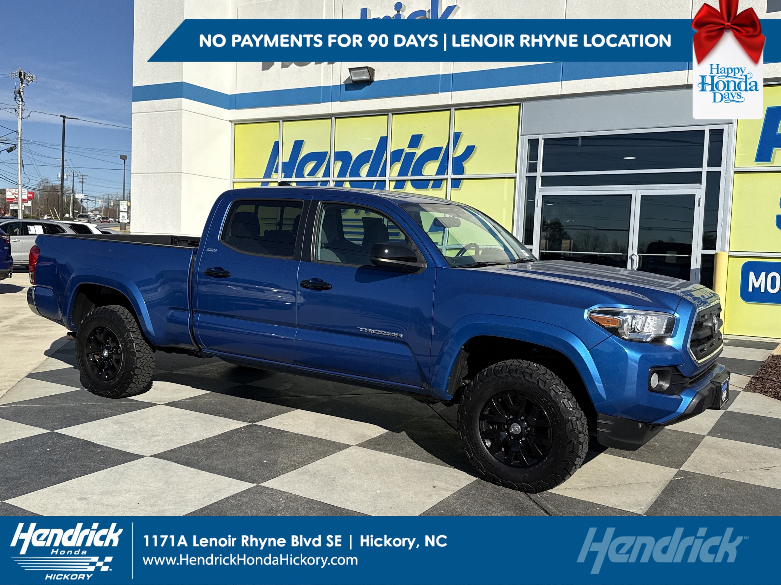 2017 Toyota Tacoma SR5's photo