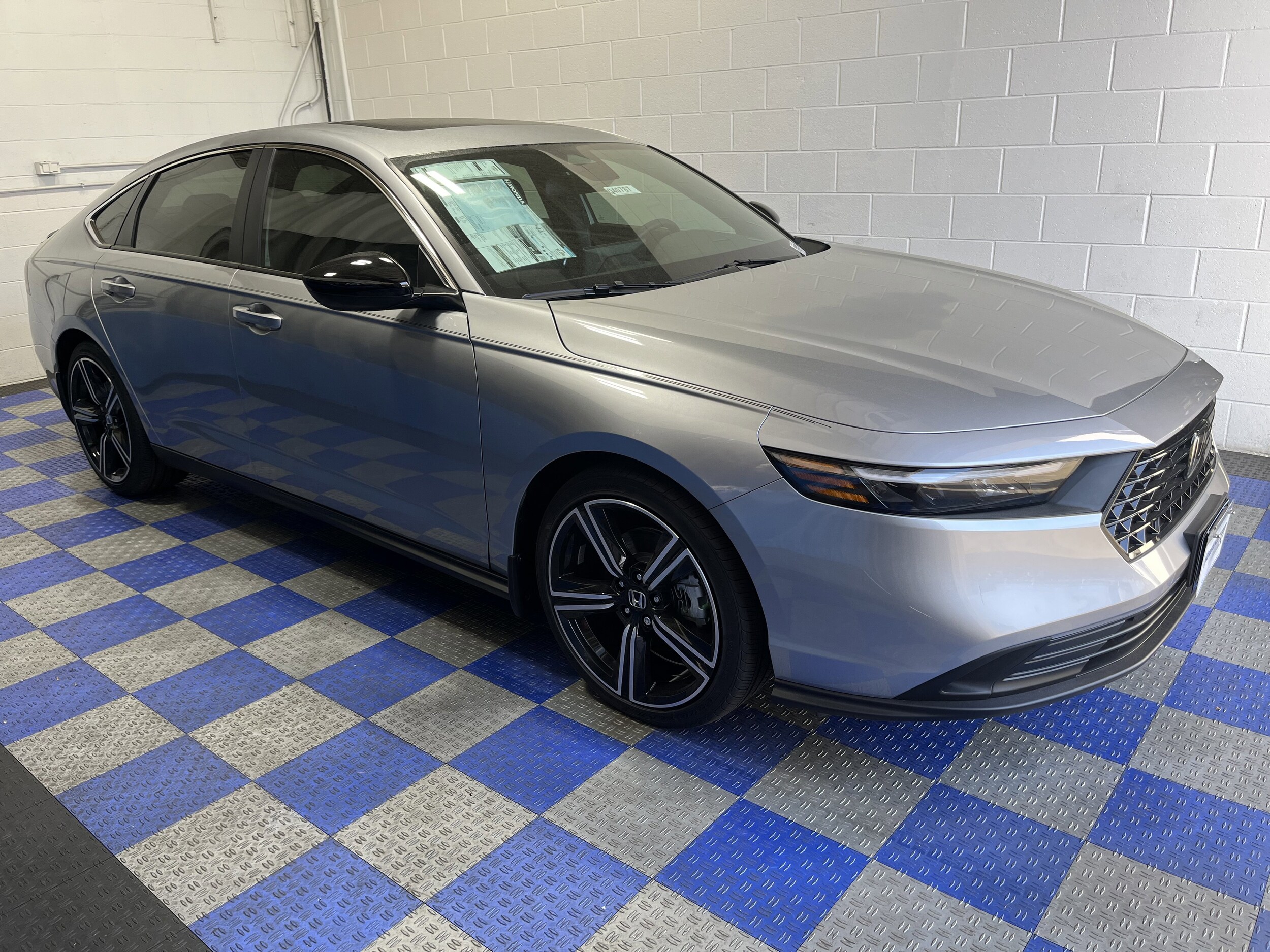 2025 Honda Accord Hybrid Sport photo 2