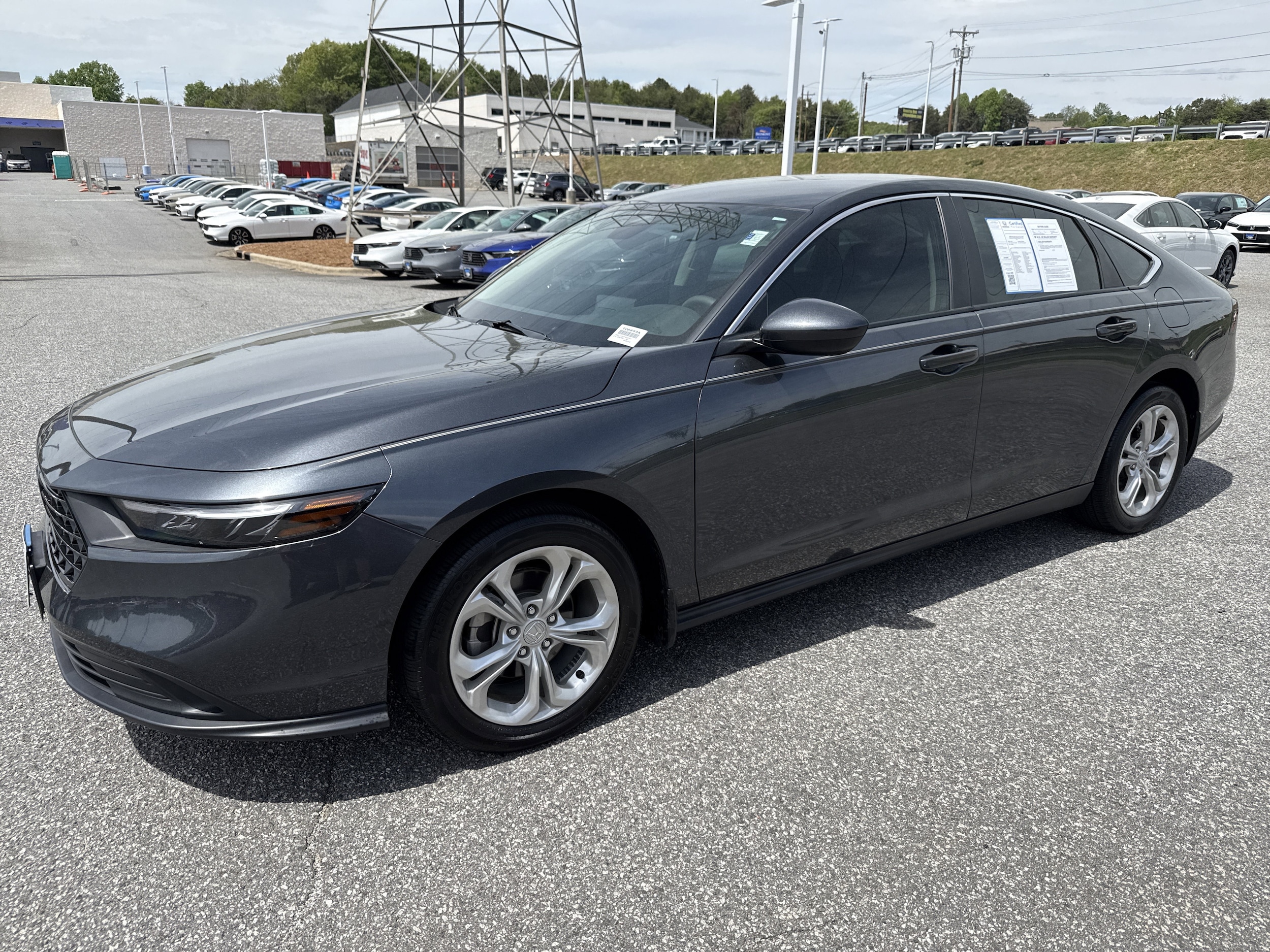 2023 Honda Accord LX photo 4