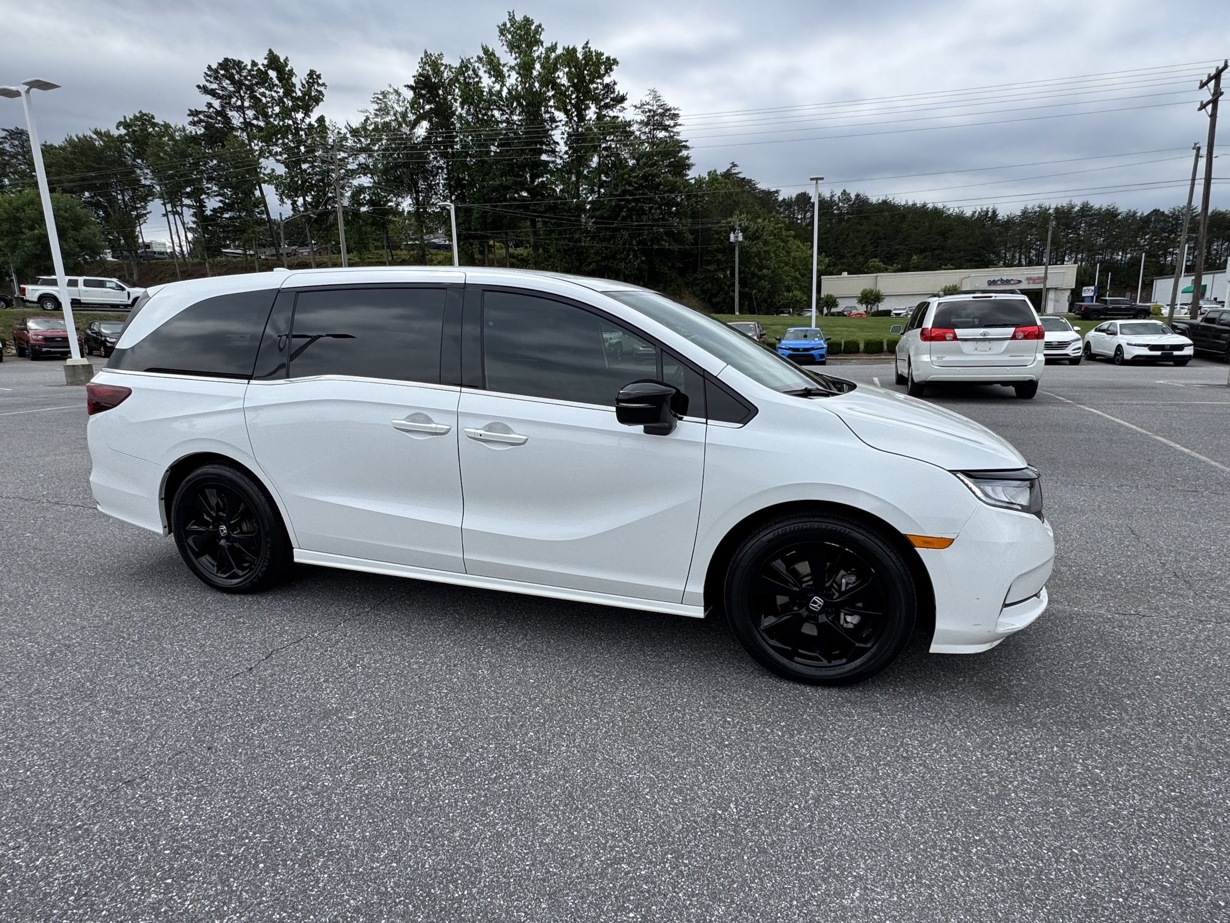 Certified 2023 Honda Odyssey SPORT with VIN 5FNRL6H7XPB000179 for sale in Hickory, NC