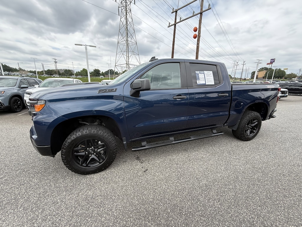Used 2023 Chevrolet Silverado 1500 Custom Trail Boss Truck Crew Cab