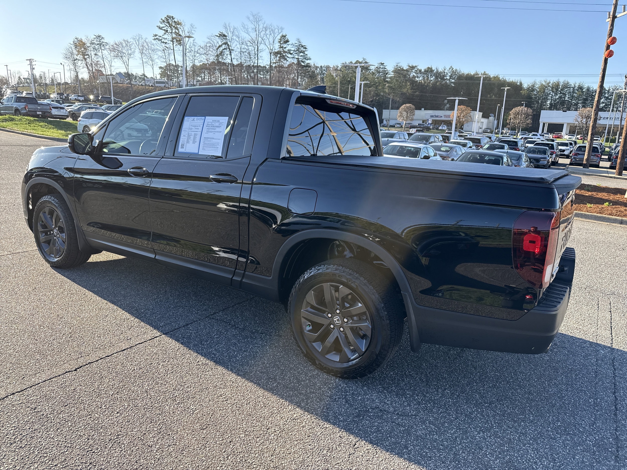 2025 Honda Ridgeline Sport photo 3