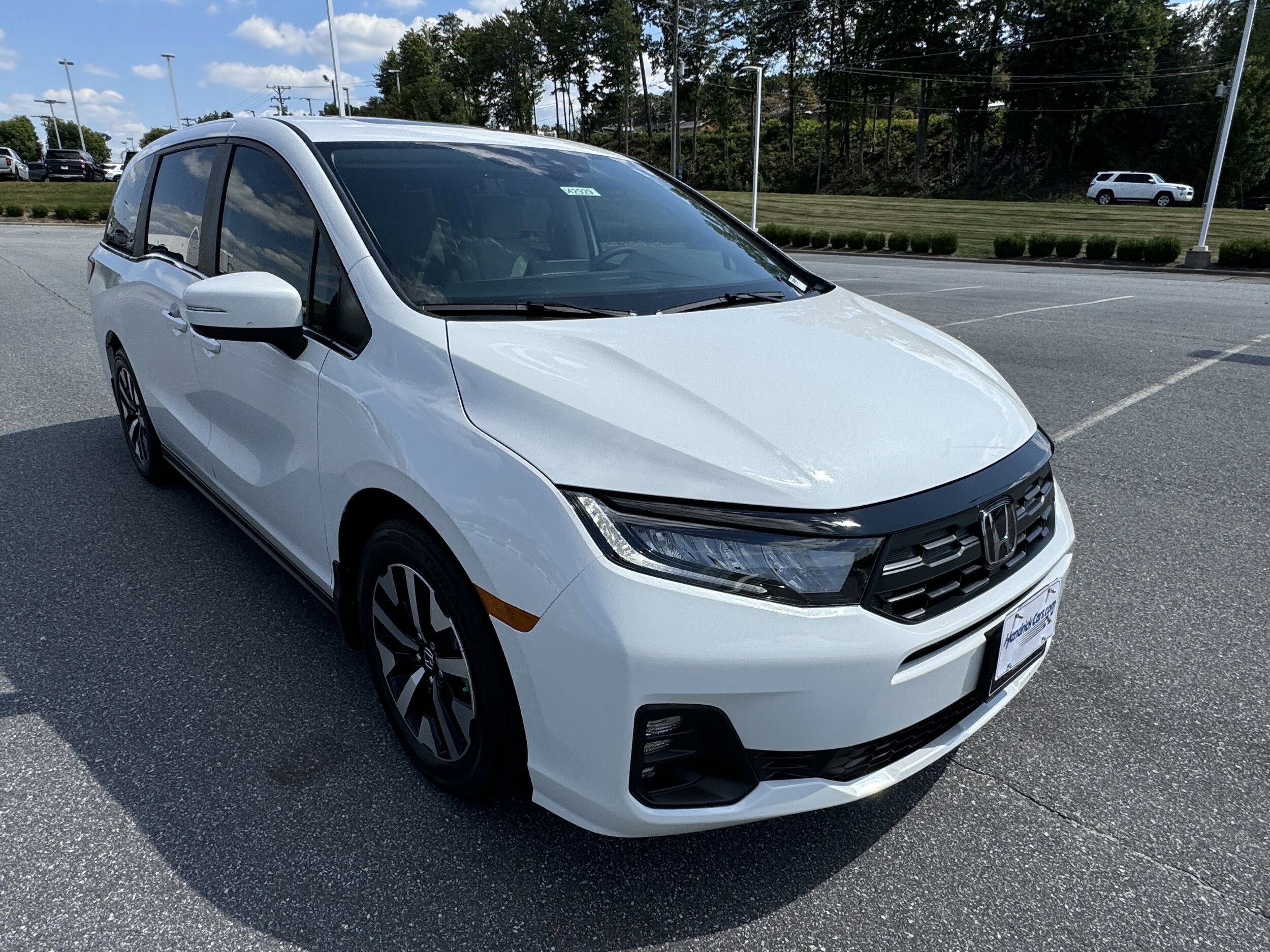 2026 Honda Odyssey EX-L photo 3