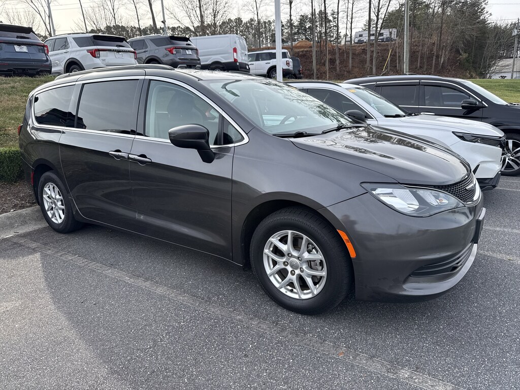 Used 2020 Chrysler Voyager LXI Van Passenger Van