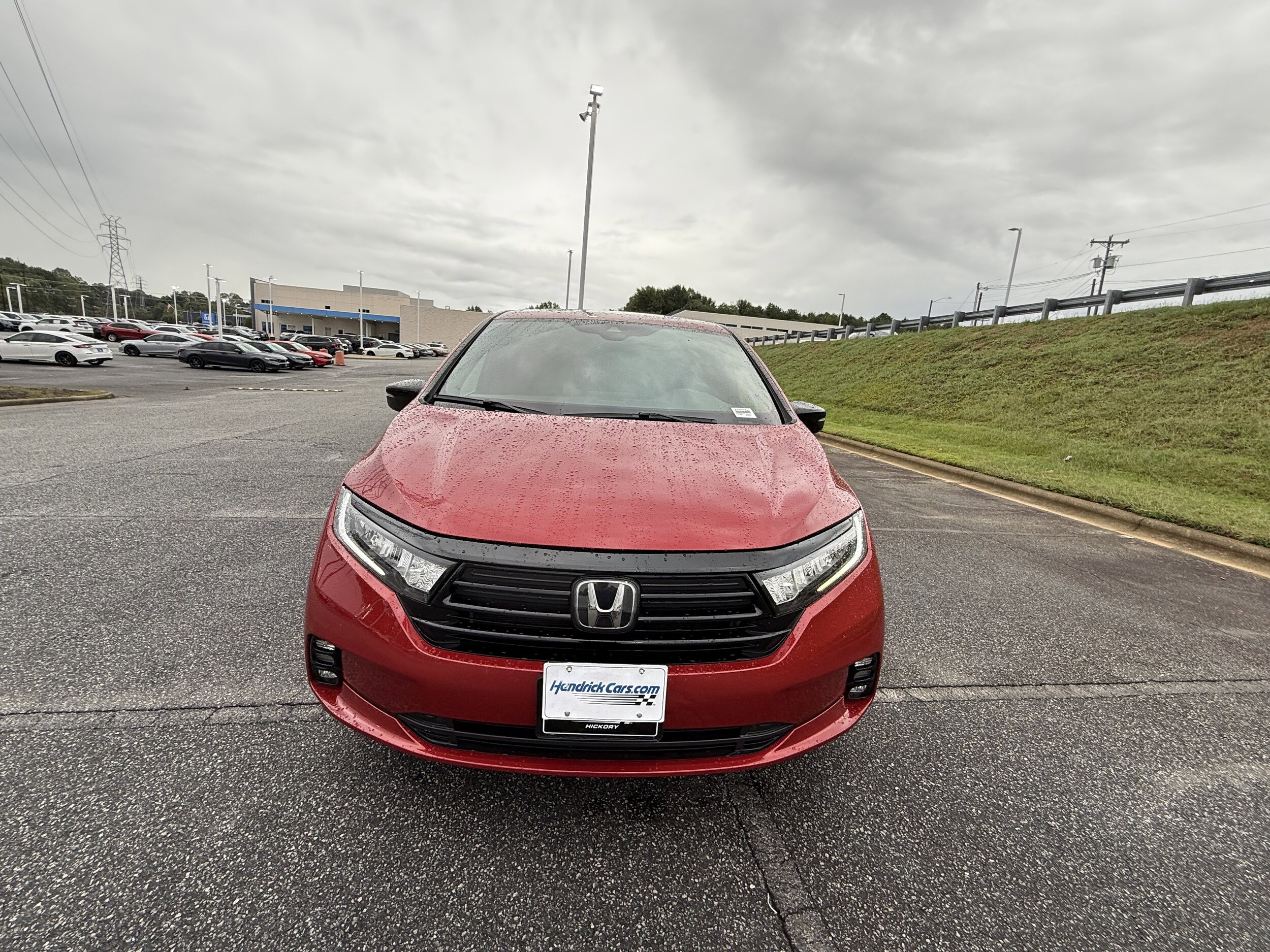 2023 Honda Odyssey Sport photo 2