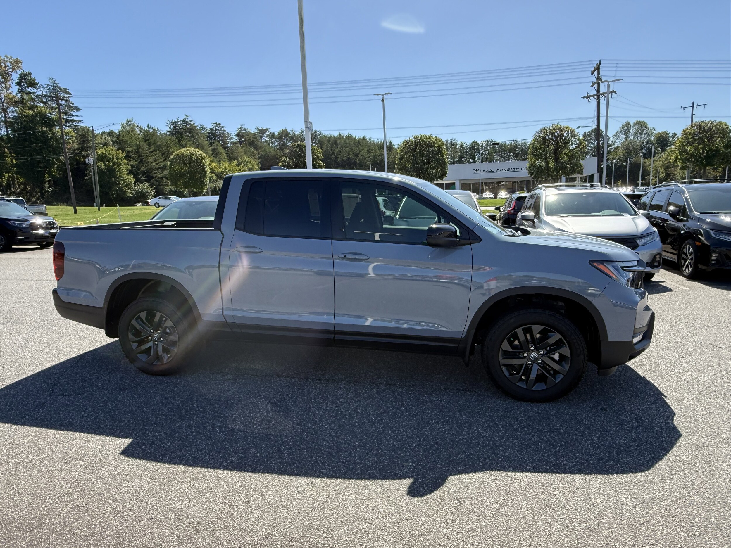 2026 Honda Ridgeline Sport photo 2