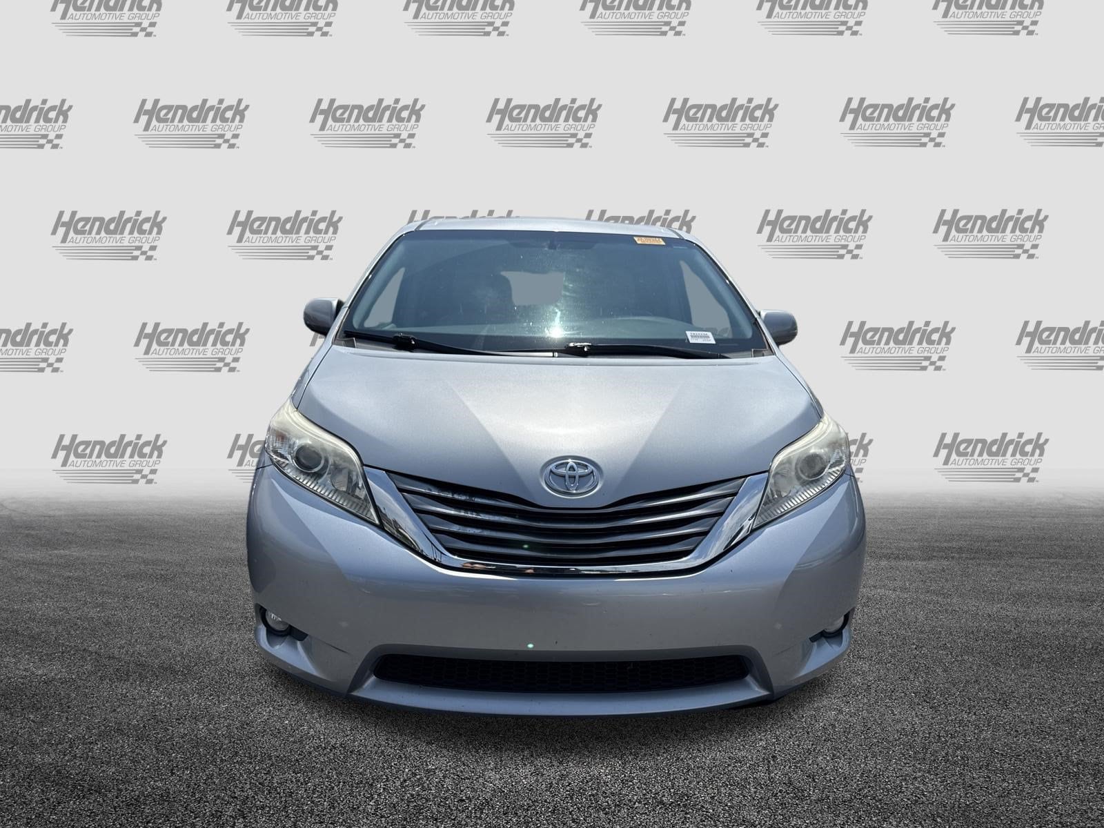 Toyota Sienna XLE